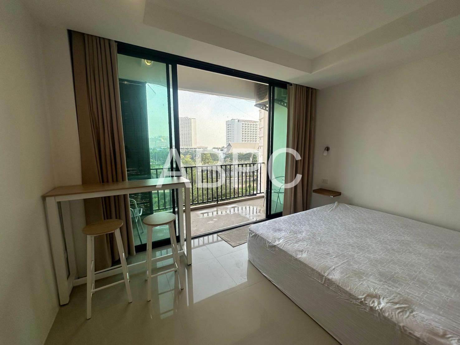 Studio Condo in Pratumnak photo 14