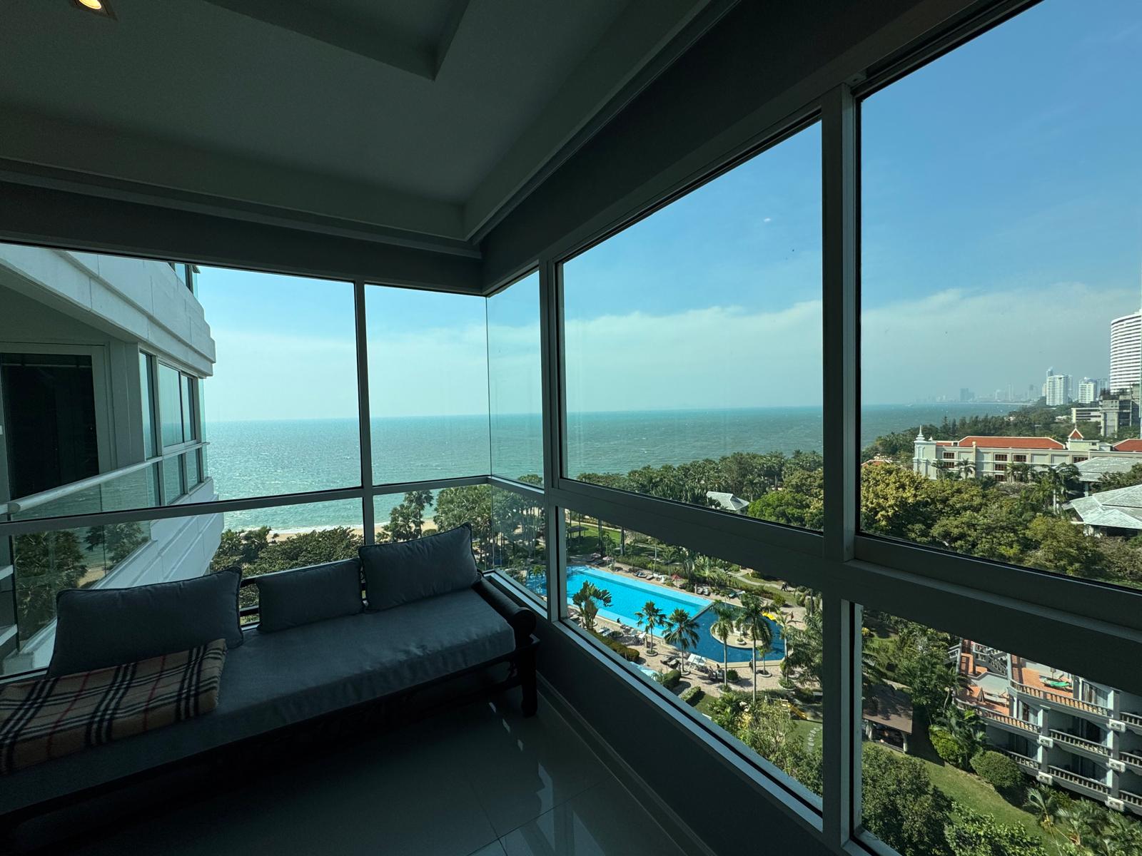 Beachfront Ocean View 1 Bed - 2 Bath Condo in Na Jomtien photo 25