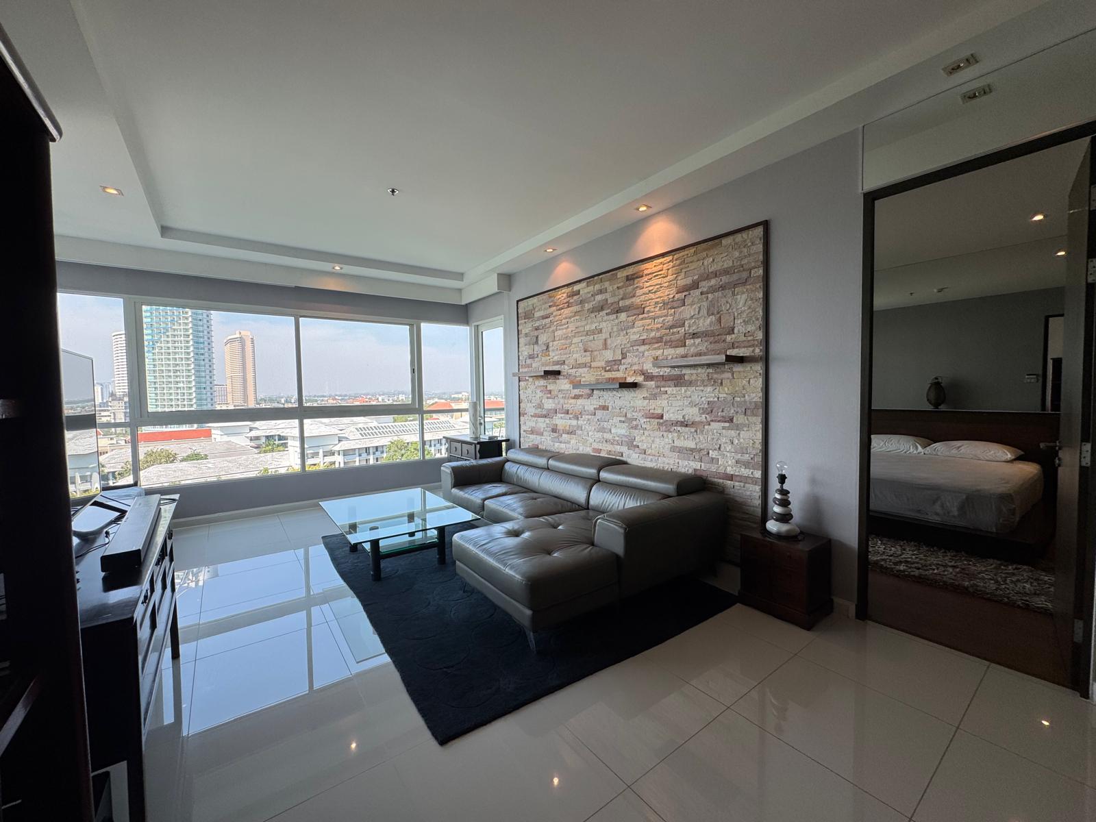 Beachfront Ocean View 1 Bed - 2 Bath Condo in Na Jomtien photo 31