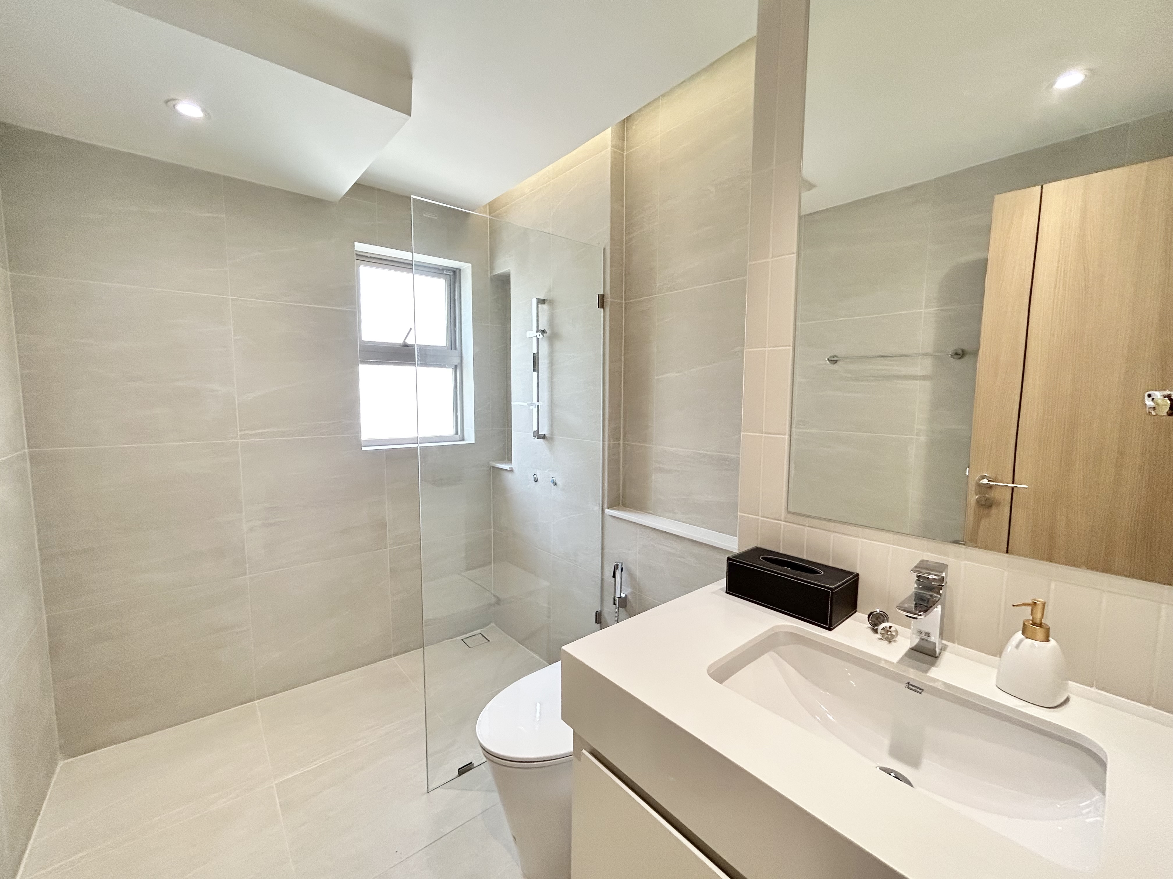 3 Bedroom 3 Bathroom House For sale photo 15