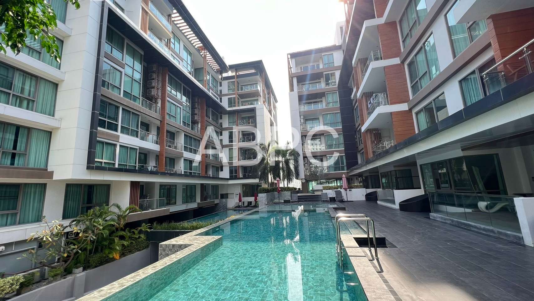 2 Bedooms 2 Bathrooms The Urban Central Pattaya For Rent