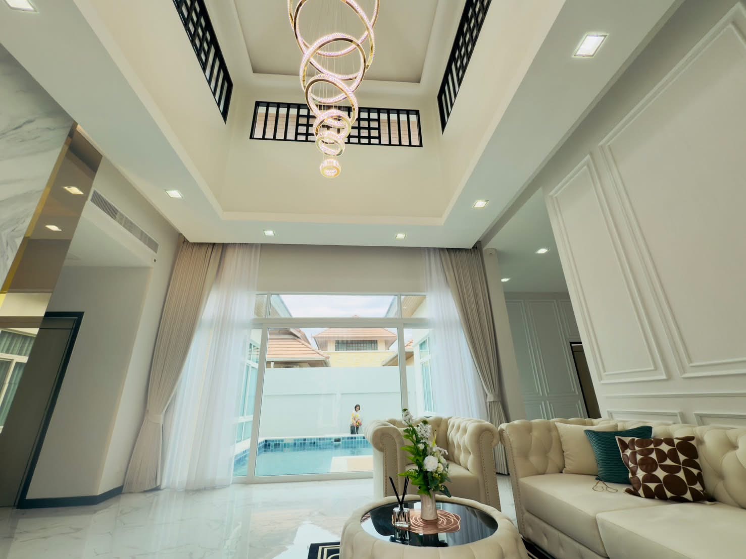 House sirisa 16 private pool for sale photo 15