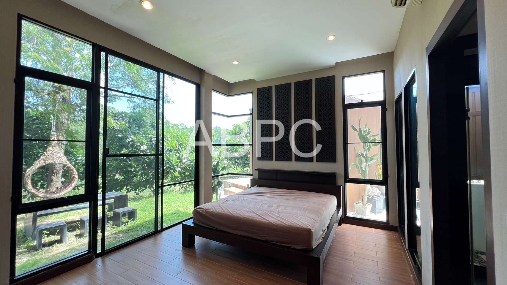 3 Bedroom 3 Bathroom in East Pattaya photo 16