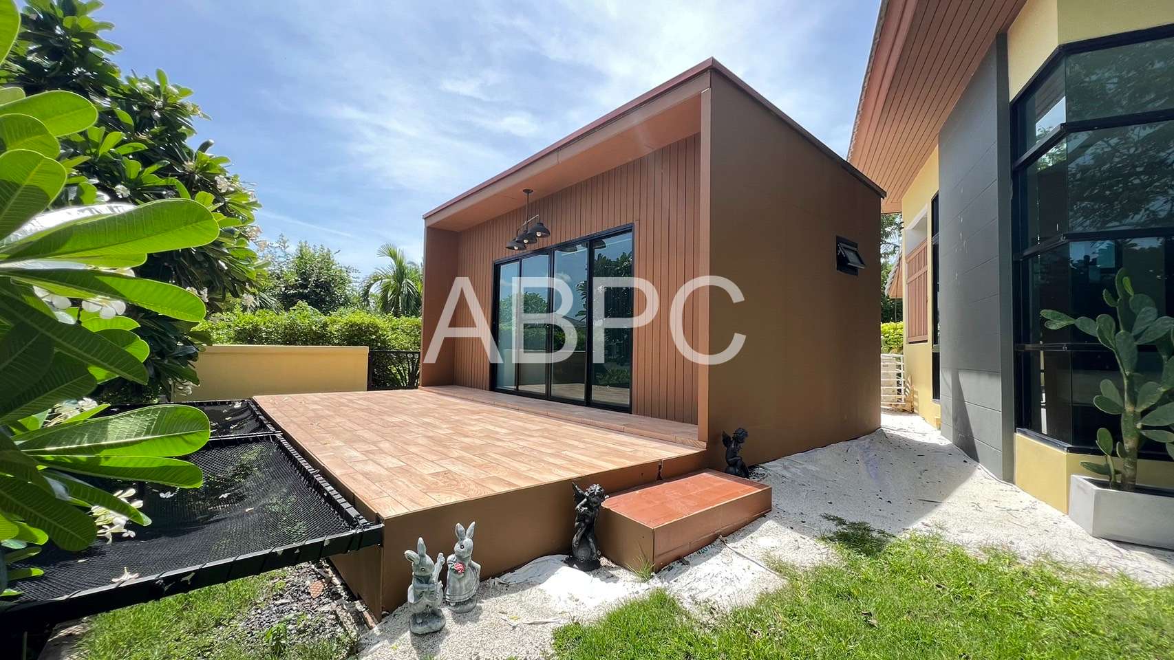 3 Bedroom 3 Bathroom in East Pattaya photo 19