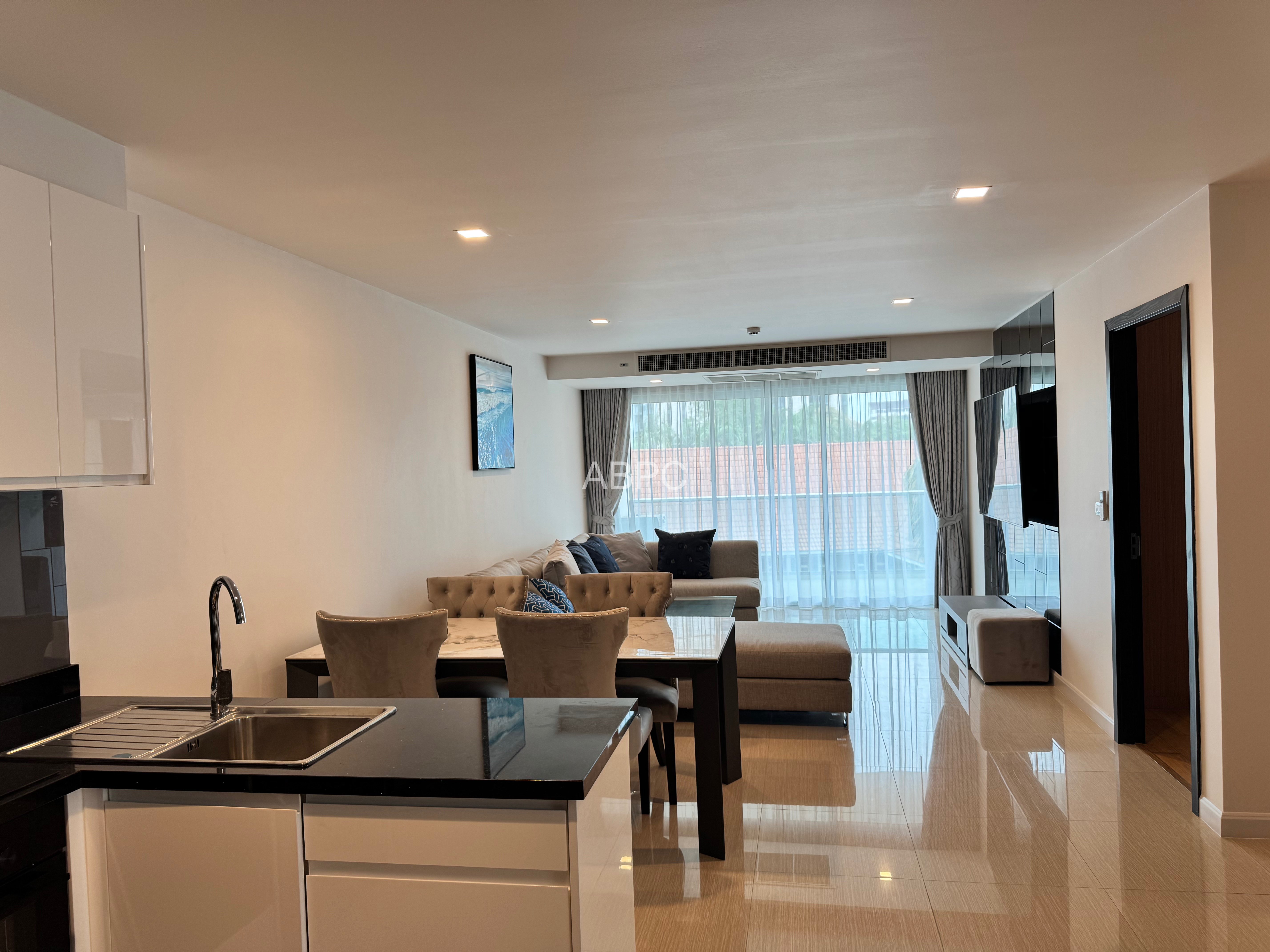 2 Bed 2 Bath in Pratumnak - The Elegance Condominium