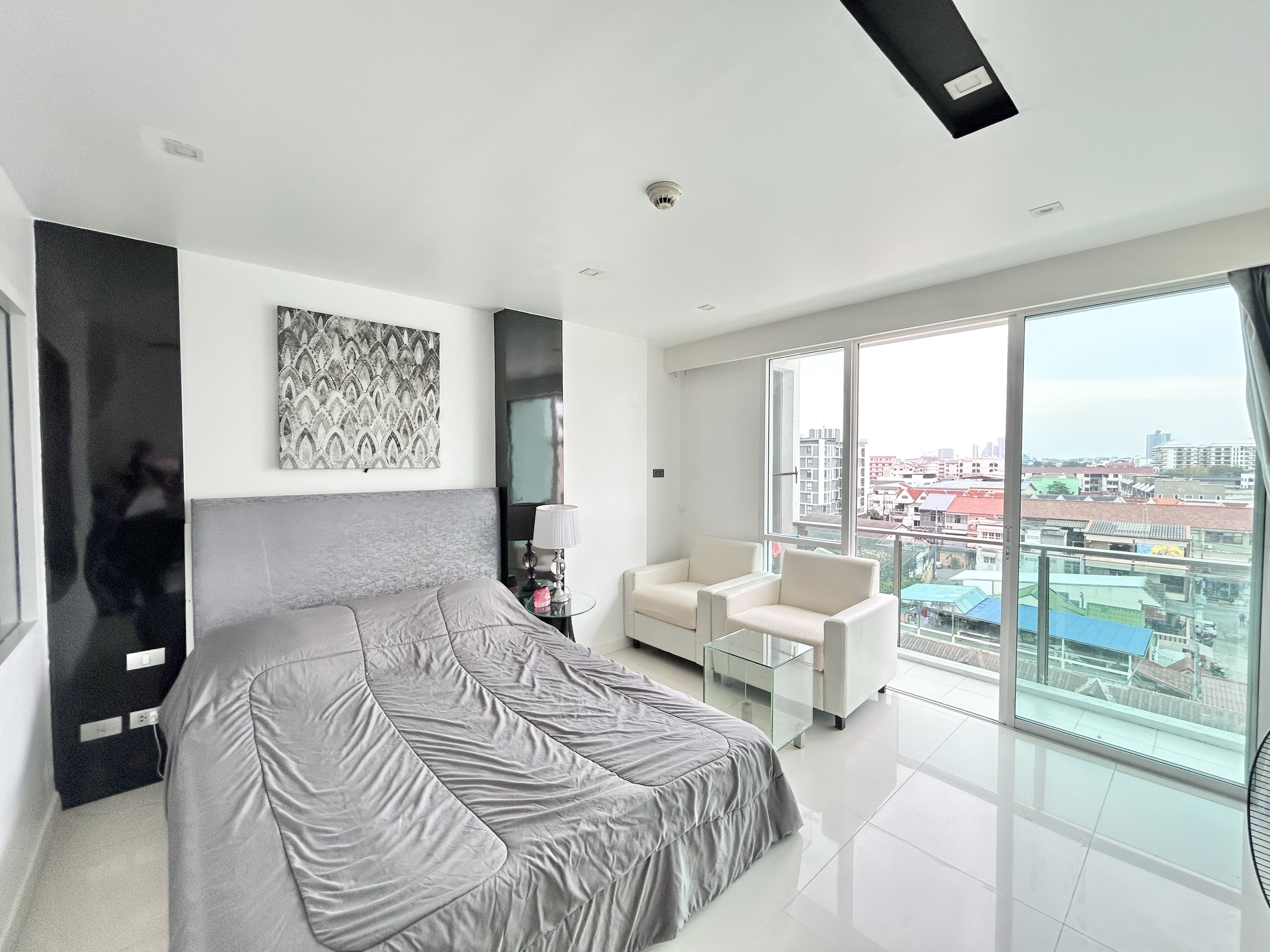 Studio Condo For Sale in Central Pattaya photo 23