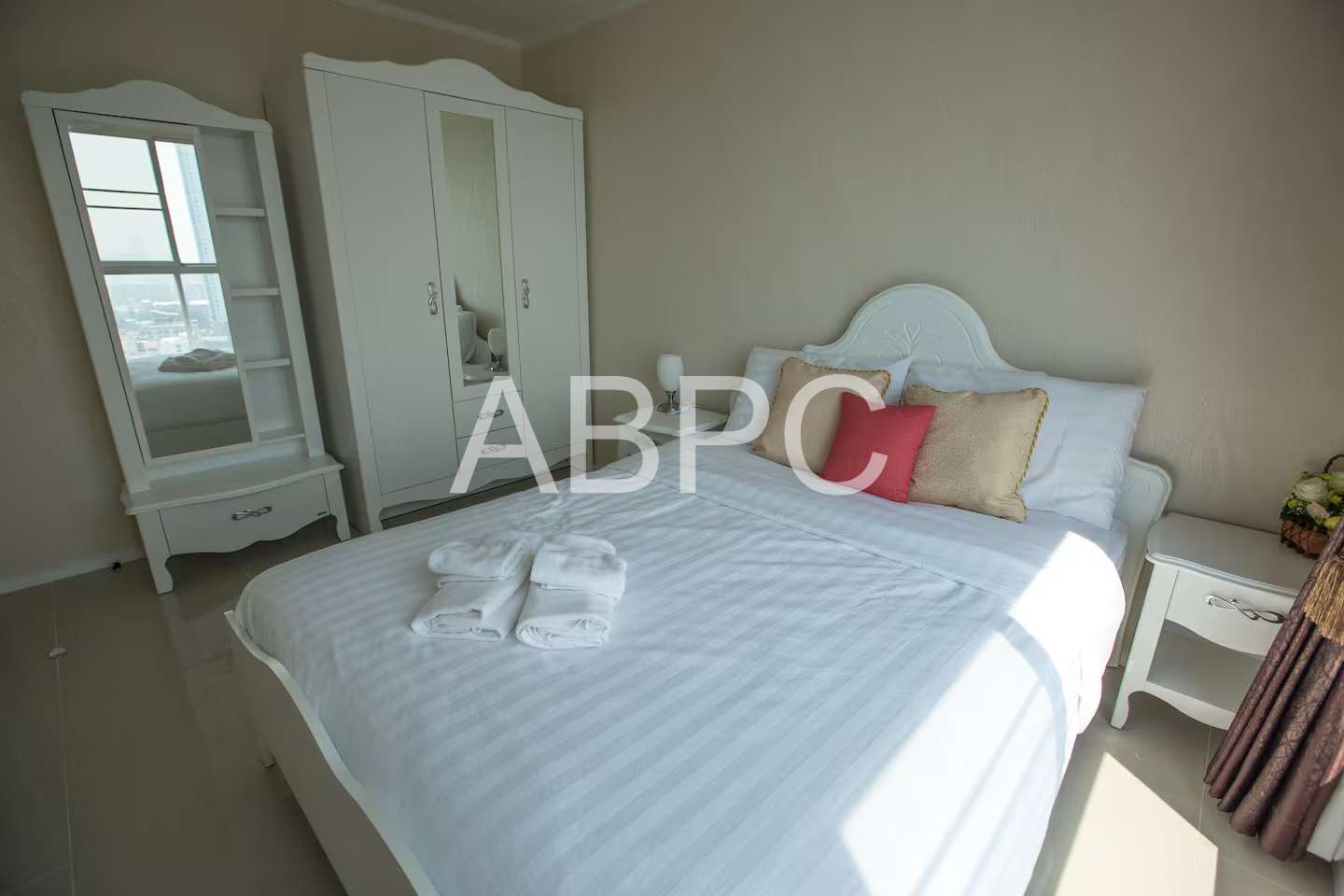 Front Facing Beachfront Ocean View 3 Bedroom 3 Bathroom Condo in Jomtien photo 11