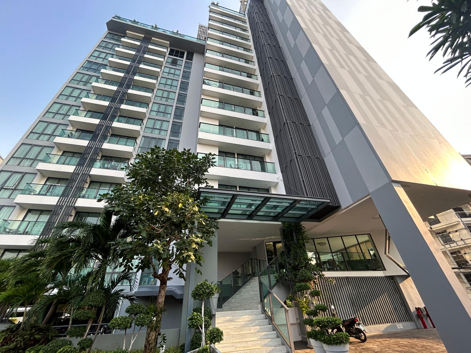 1 Bedroom Condo For Sale in Prahtamnak photo 14