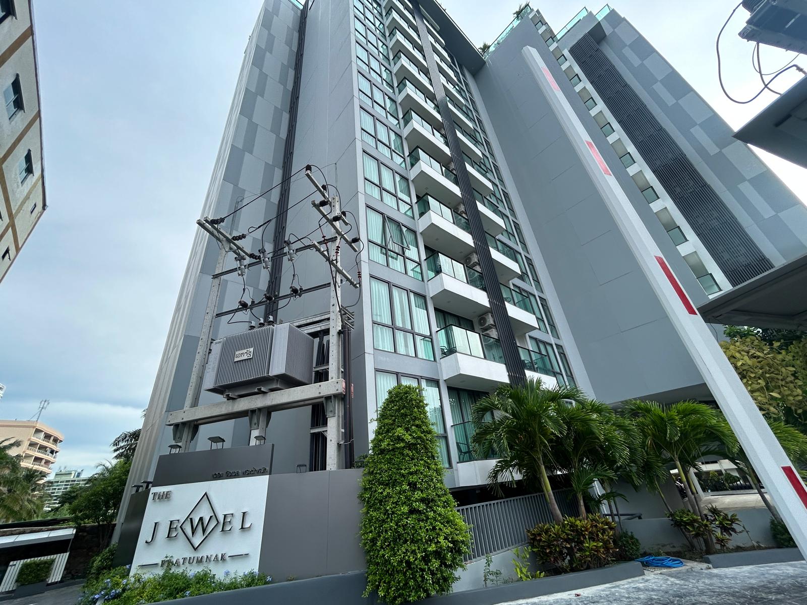 1 Bedroom Condo For Sale in Prahtamnak photo 15