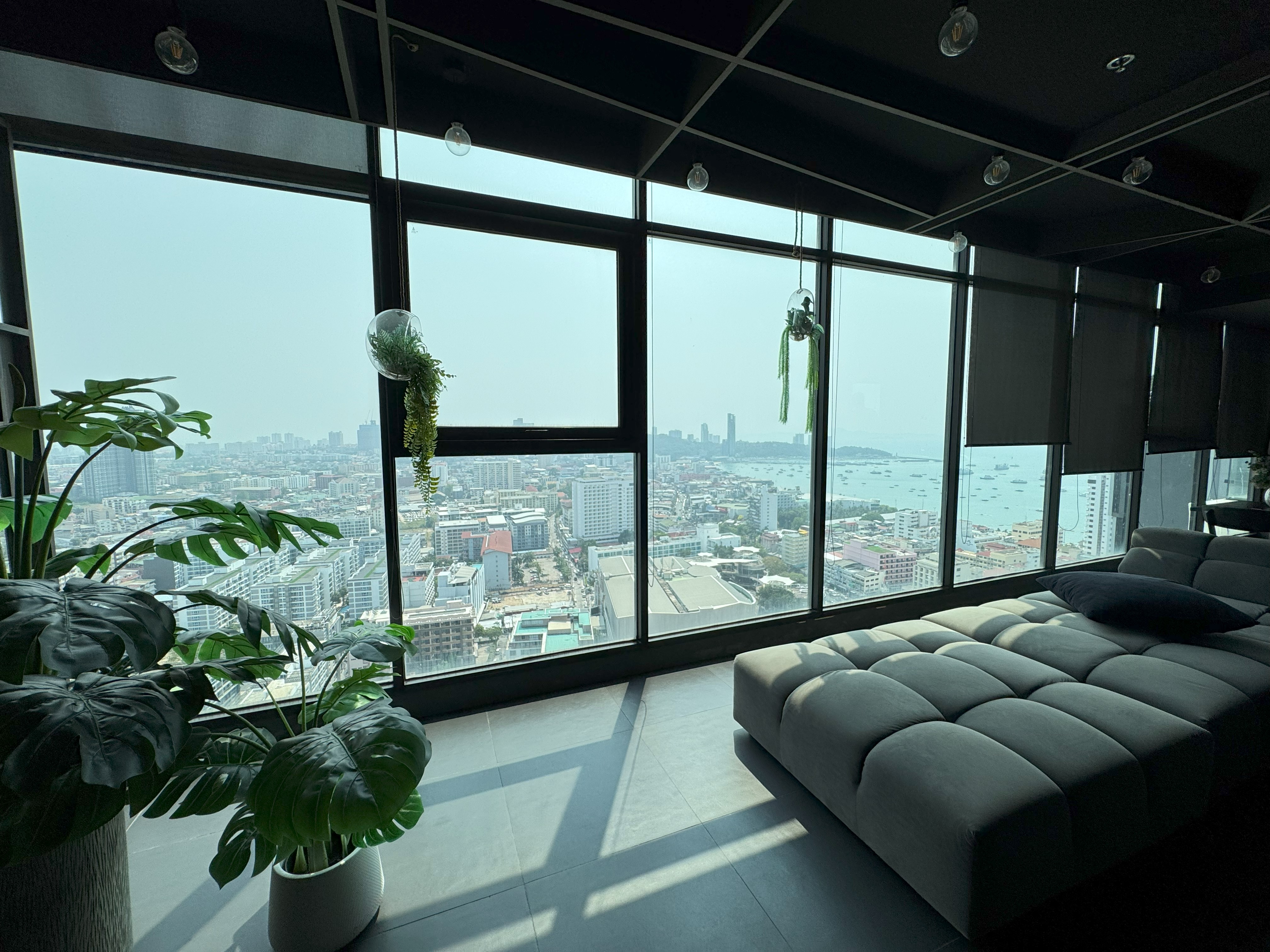 Corner unit 2 Bedrooms 1 Bathroom in Central Pattaya photo 14