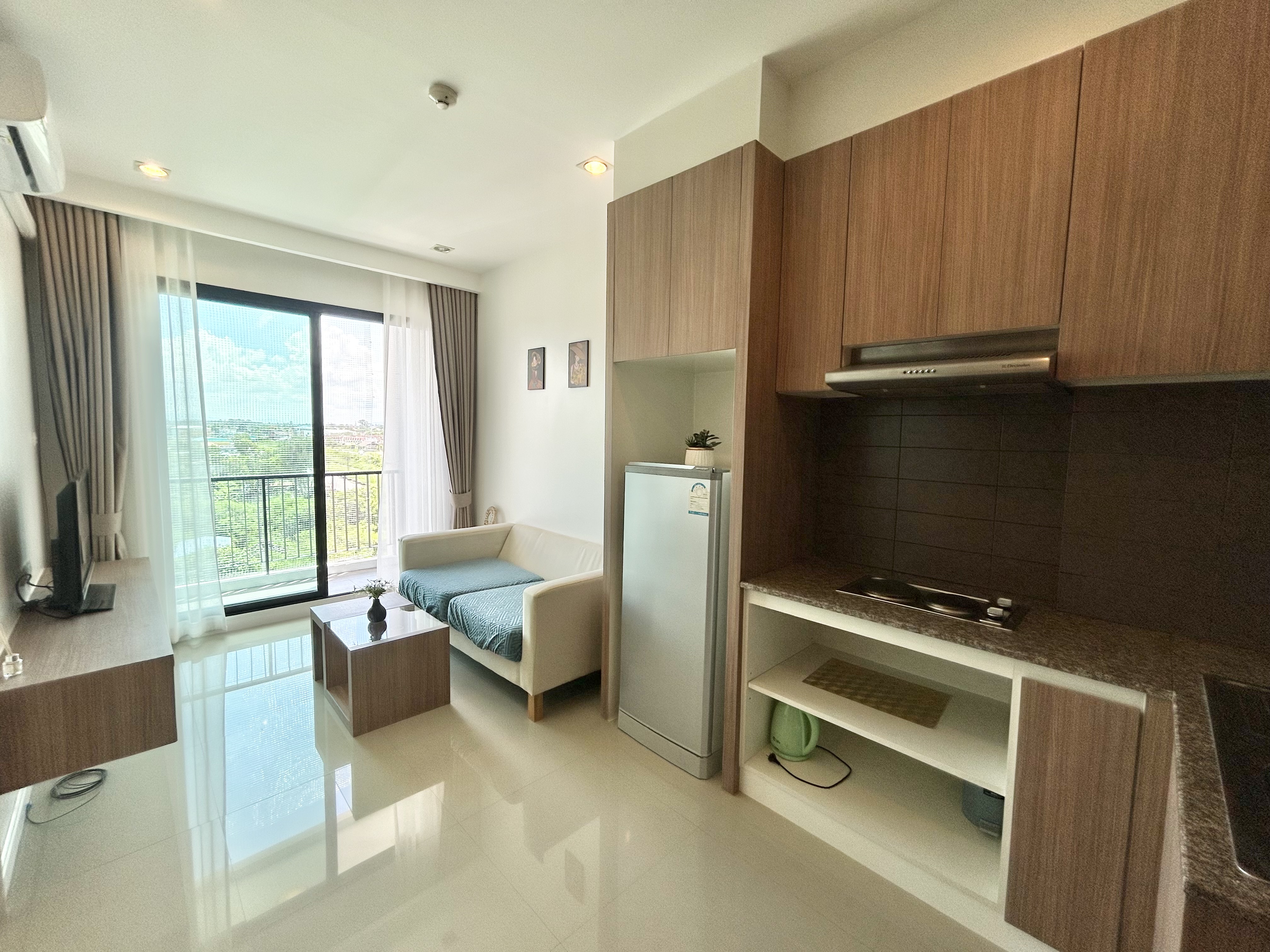 1 Bedroom Condo For Sale In East Pattaya photo 14