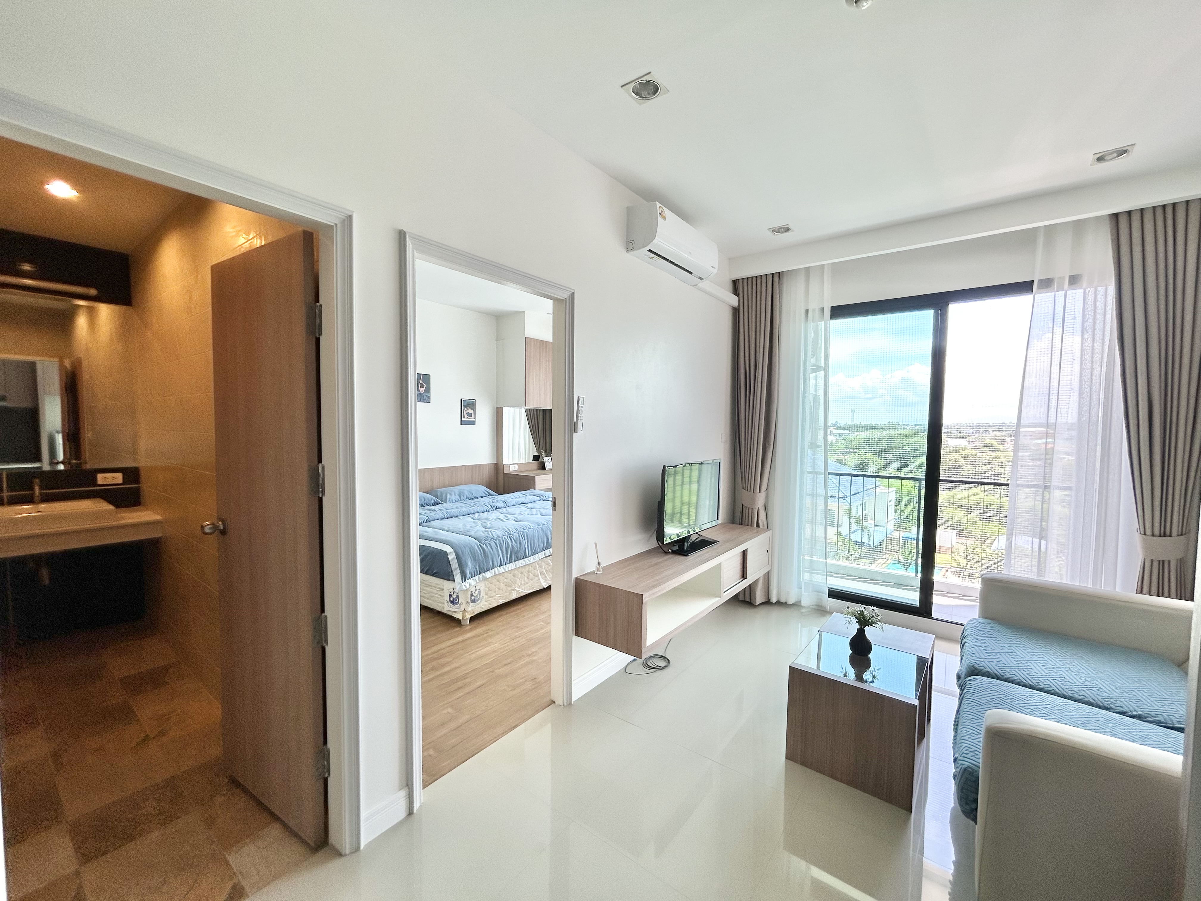 1 Bedroom Condo For Sale In East Pattaya photo 15