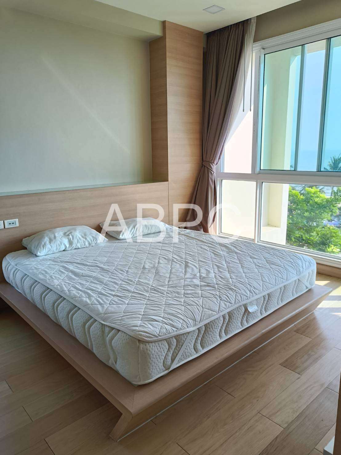 Front Facing Ocean View 2 Bed 2 Bath Condo In Jomtien