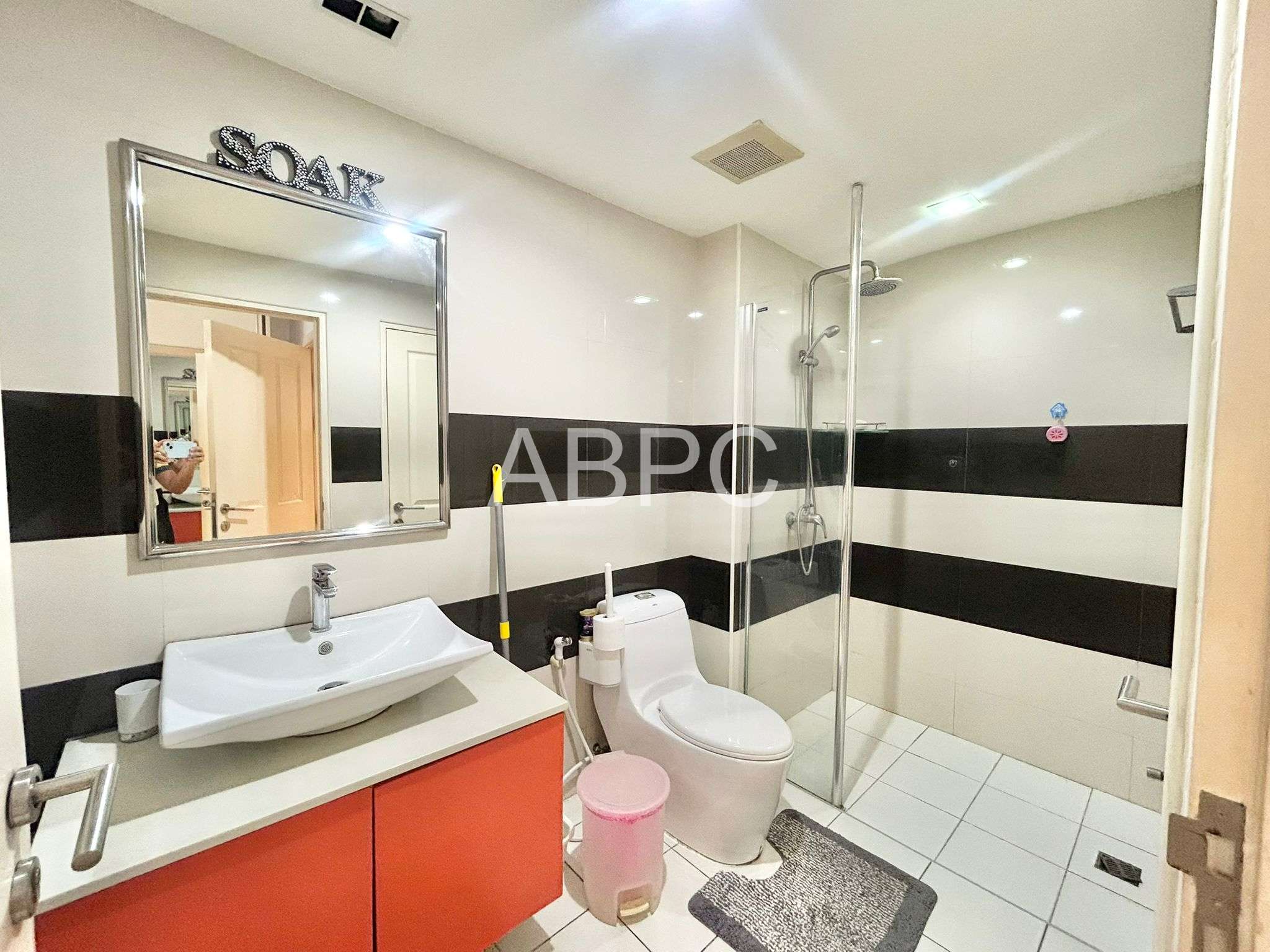 Large 1 Bed 1 Bath Condo In Pratumnak photo 8