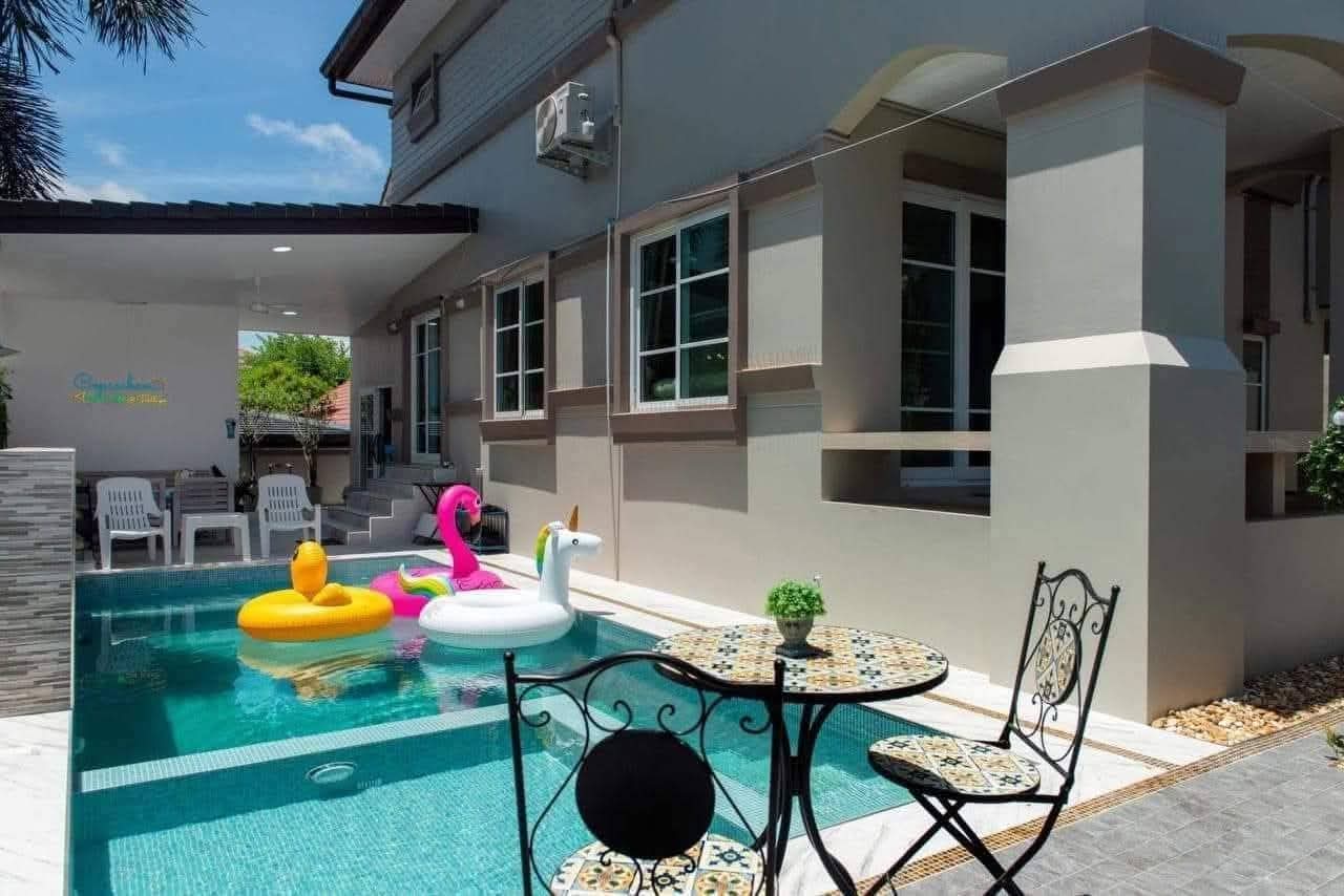 Spacious Pool Villa 4 bedrooms 3 bathrooms in East Pattaya for Sale photo 11