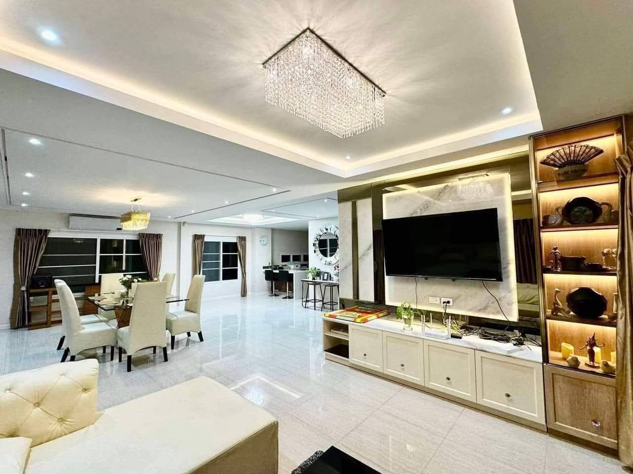 Spacious Pool Villa 4 bedrooms 3 bathrooms in East Pattaya for Sale photo 15