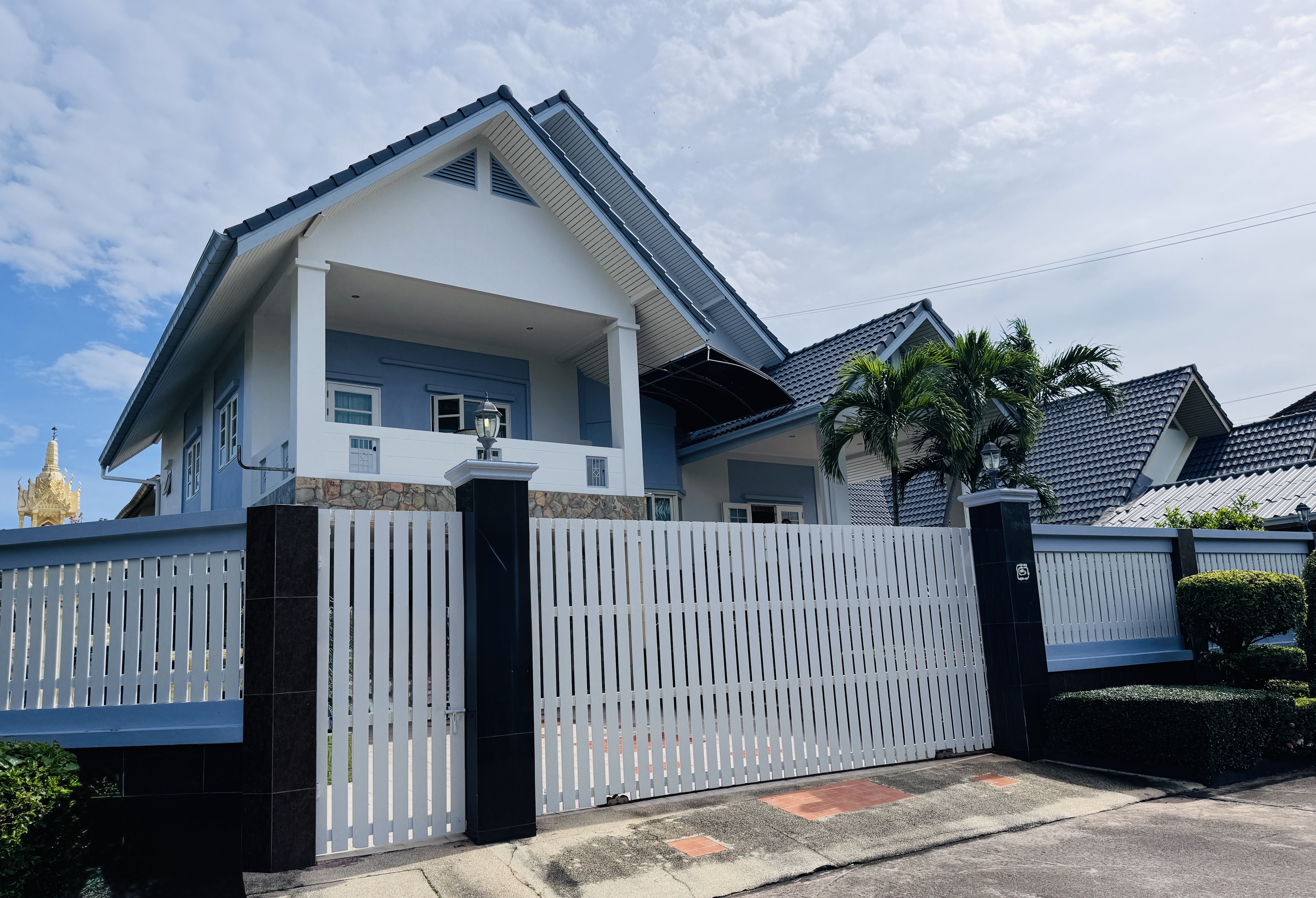 3 Bedrooms 4 bathrooms Pattaya Park Hill Nongprue