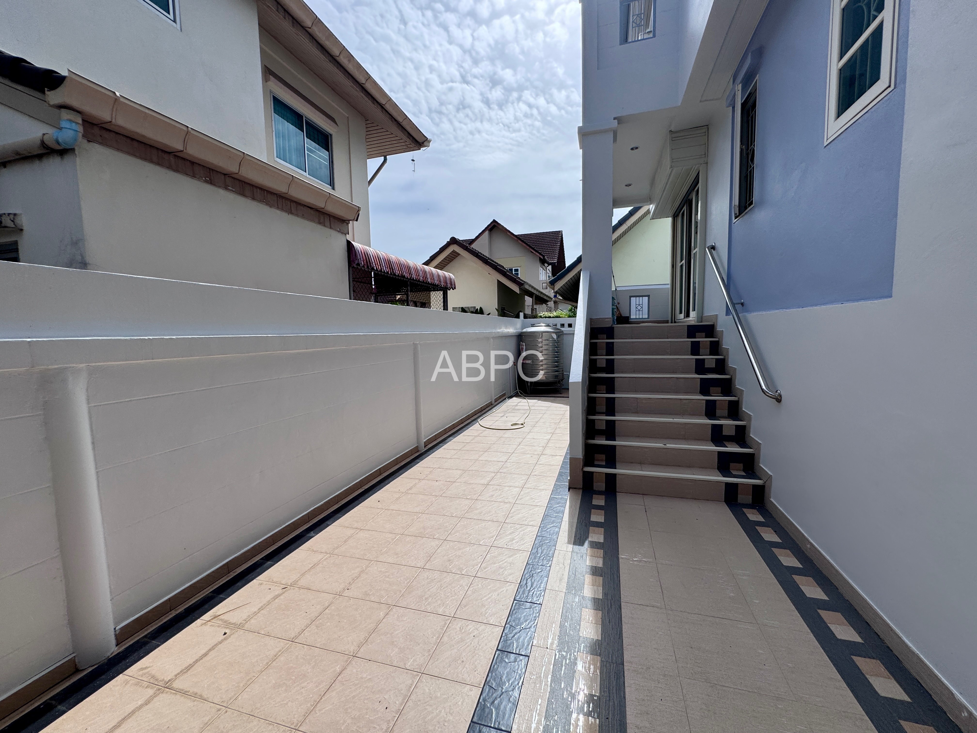 3 Bedrooms 4 bathrooms Pattaya Park Hill Nongprue photo 11