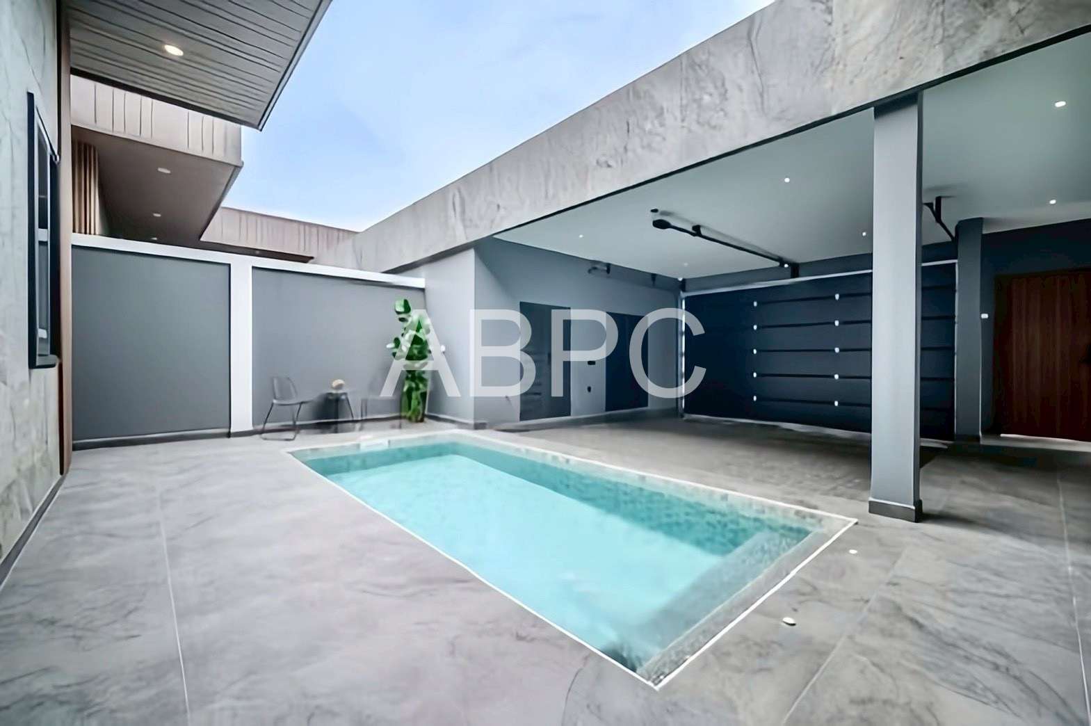 Luxury Pool Villa for Rent 4 Bedrooms 4 Bathrooms in East Pattaya photo 9