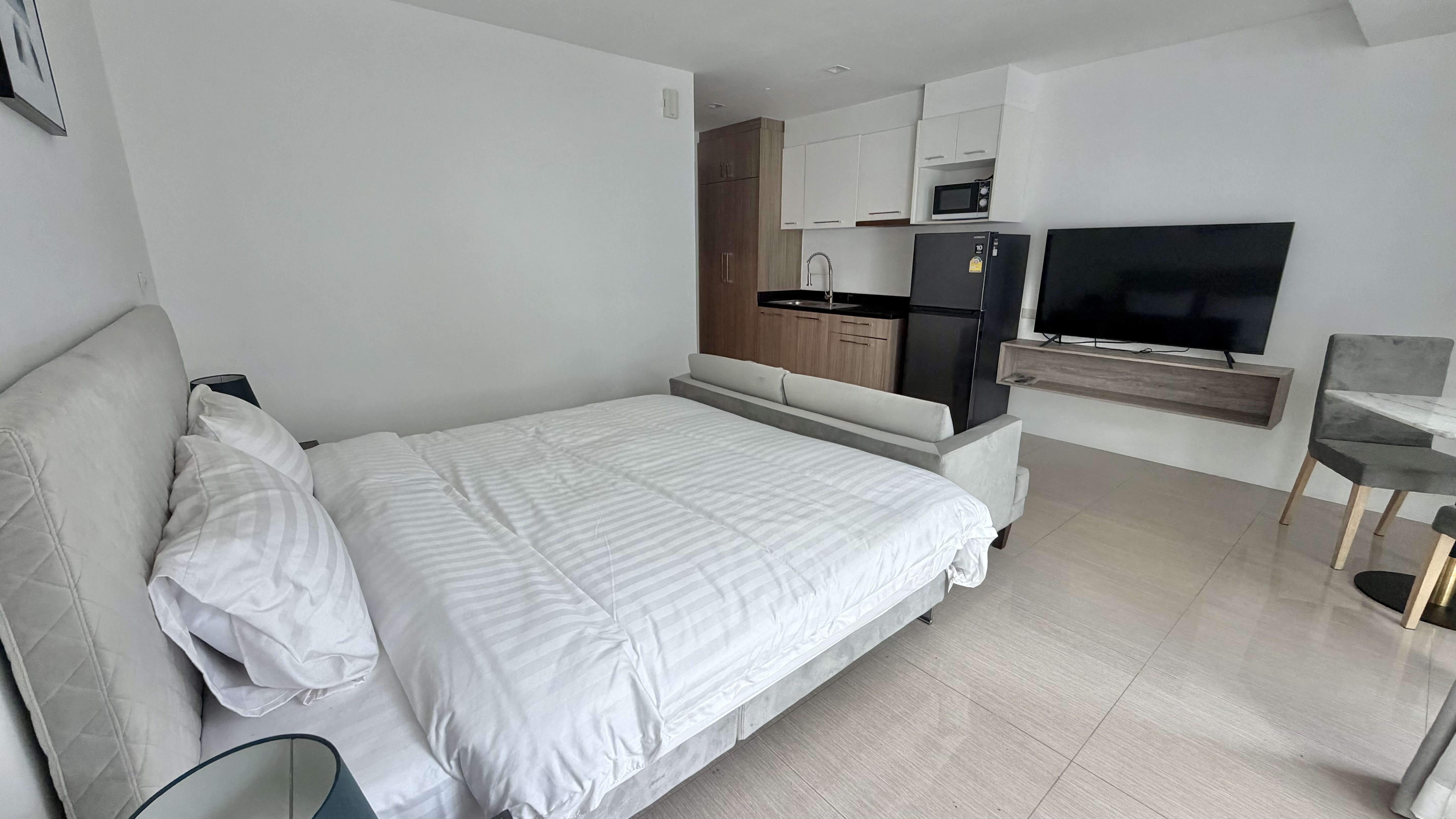 Studio Condo For Sale In Cosy Beach photo 17