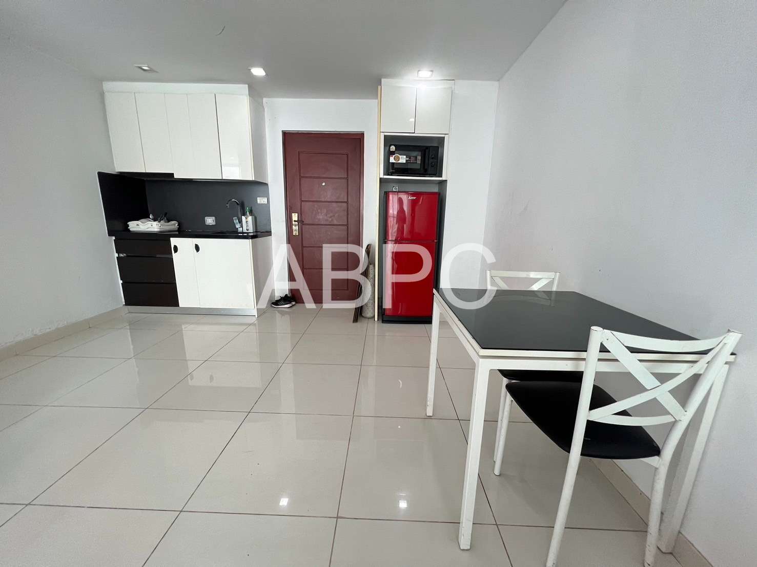 1 Bedroom 1 Bathroom  in Prahtamnak