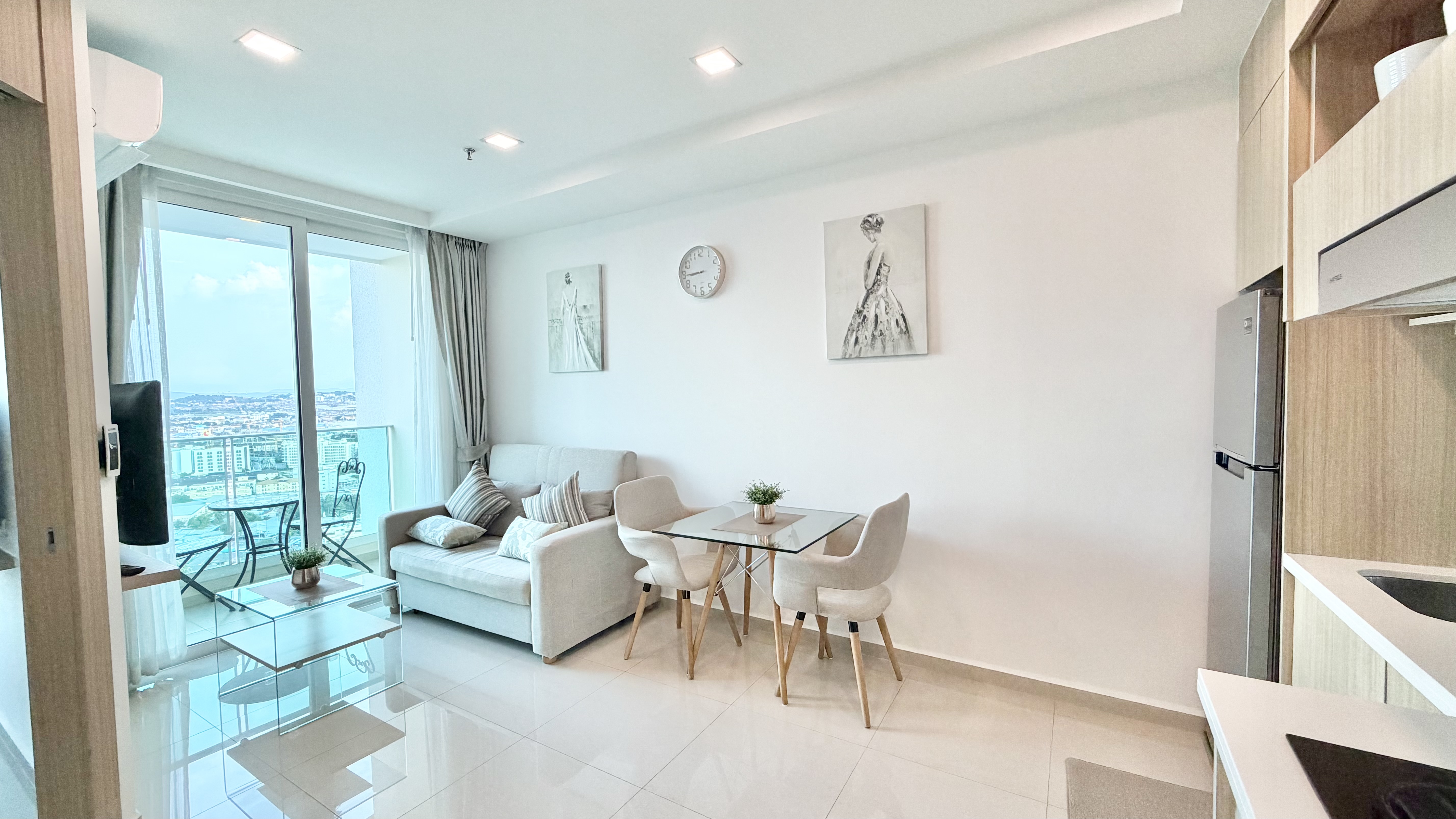 One bedroom Condo For Rent In Central Area