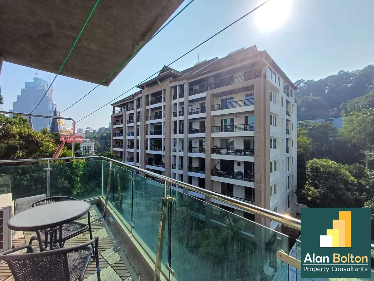 Large Renovated Nature View Studio Condo In Pratumnak for sale in Pratumnak