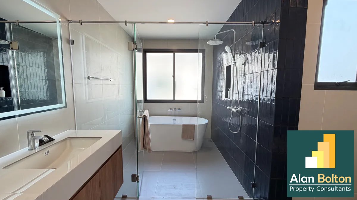 Modern Tropical House For Sale near Motorway7 photo 17