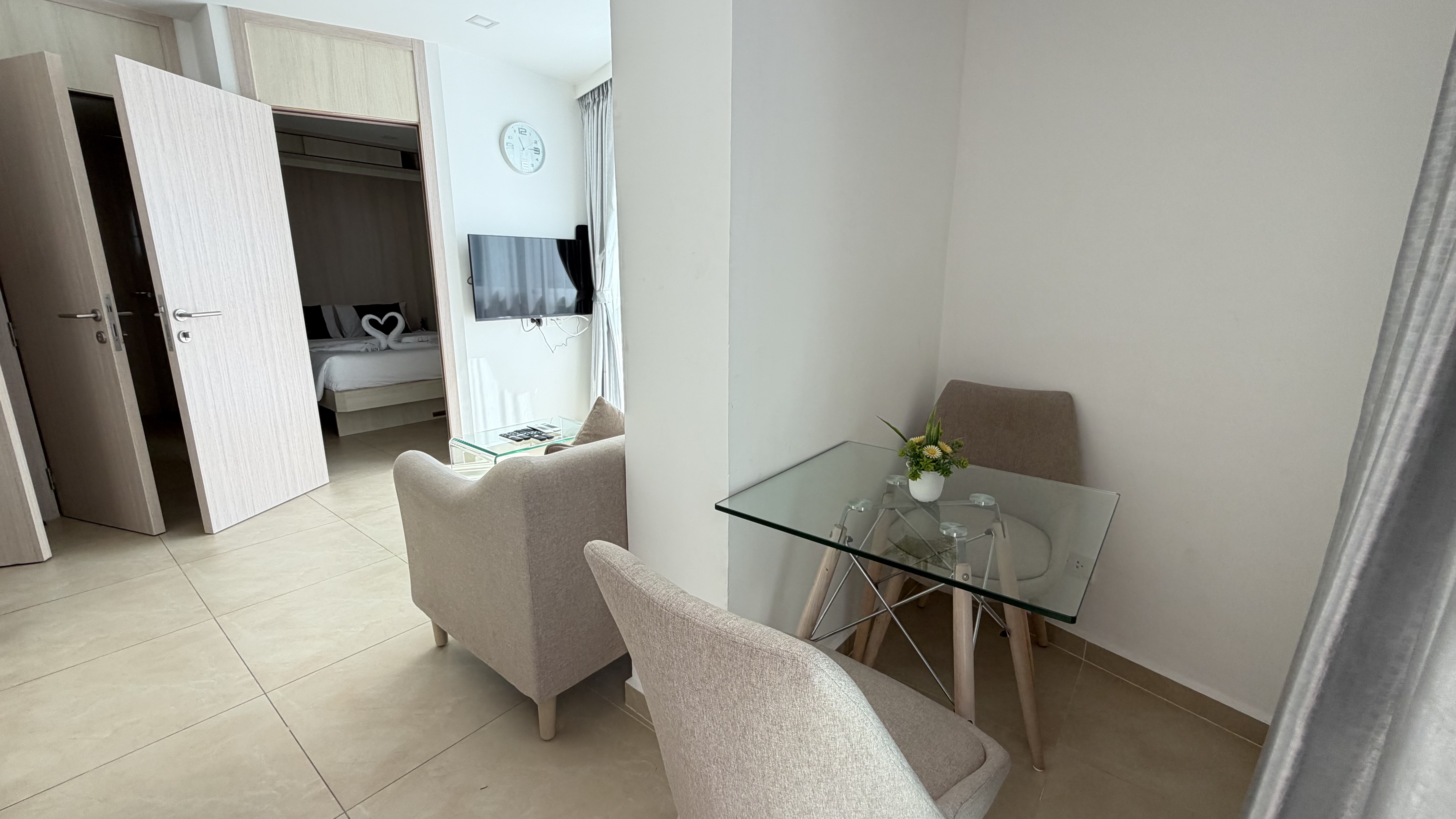 One bedroom condominium for rent in South Pattaya photo 22