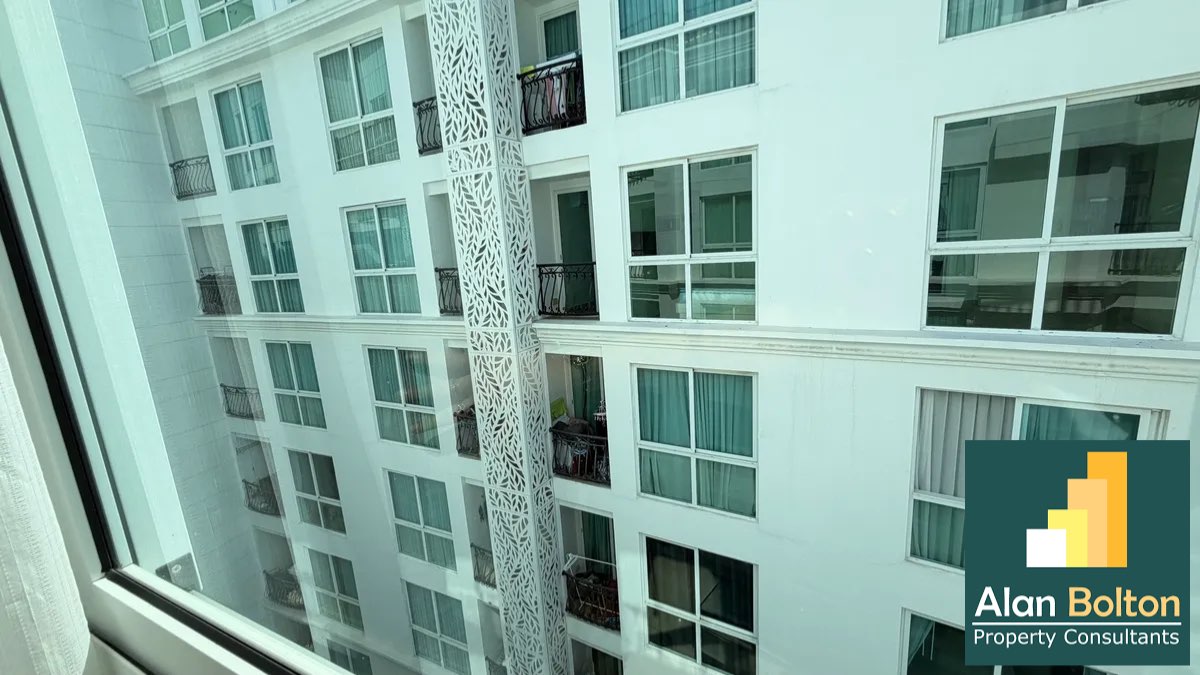 One bedroom condominium for rent in South Pattaya photo 16