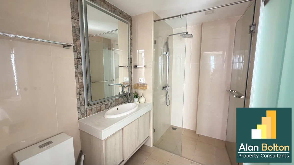 One bedroom condominium for rent in South Pattaya photo 6