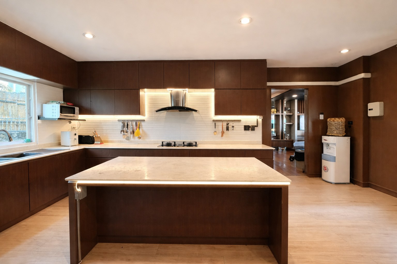 Platinum Villa House 7 Bedrooms For Sale Set on a Generous Approx 1,200 SQM Location Just Off The Main Road photo 28