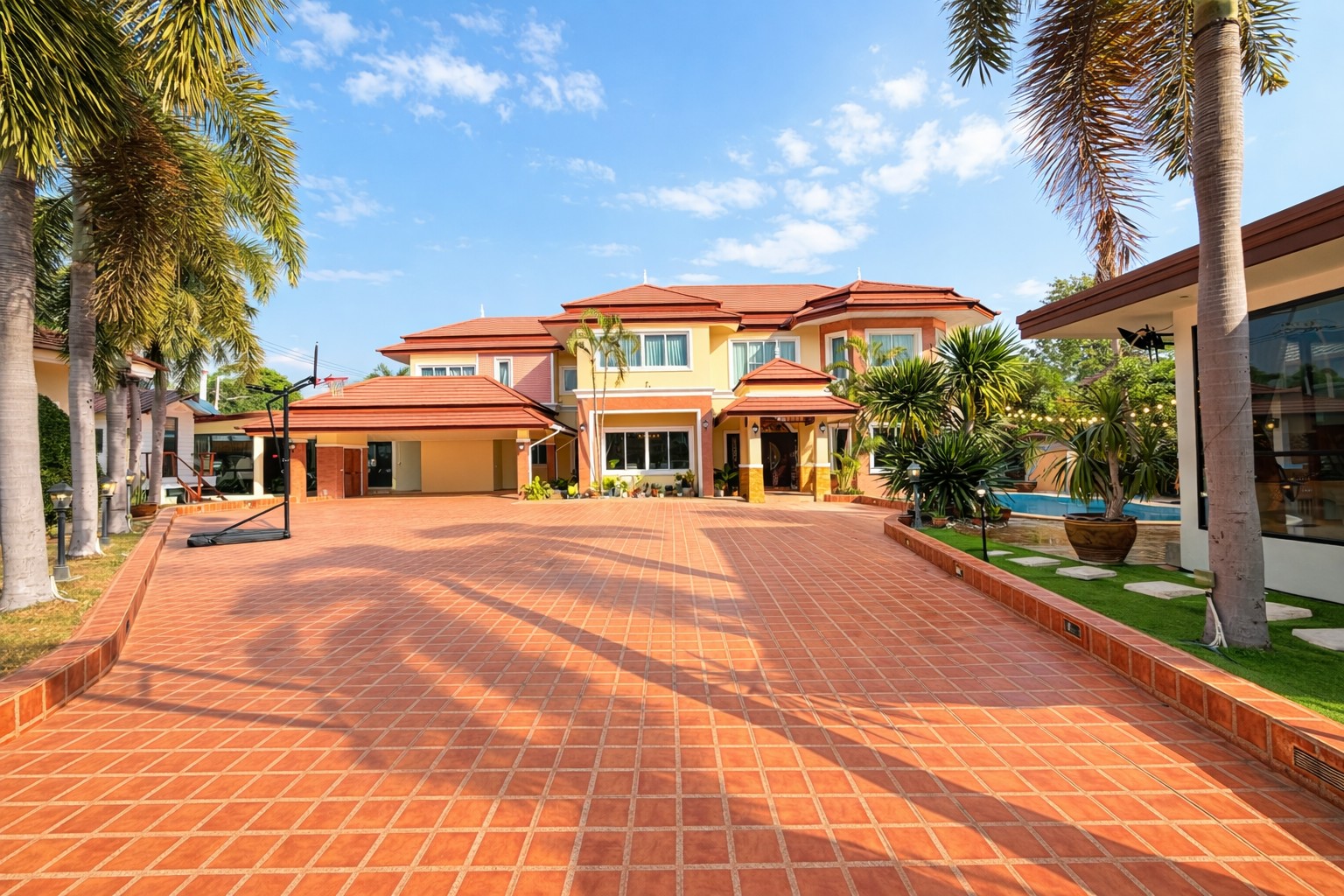Platinum Villa House 7 Bedrooms For Sale Set on a Generous Approx 1,200 SQM Location Just Off The Main Road photo 31