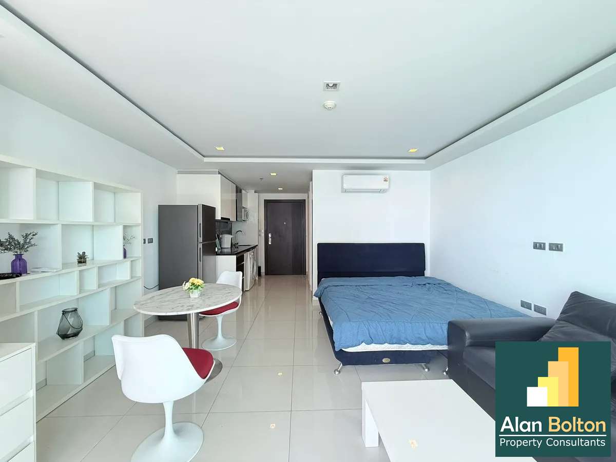 Studio Bed 1 Bath in Wong Amat ABPC1059 photo 5