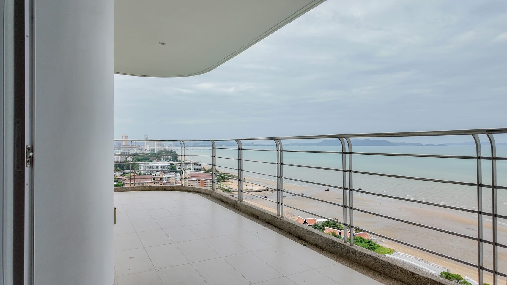 2 Bedroom 2Bathroom at La Royal Beach Condo photo 22