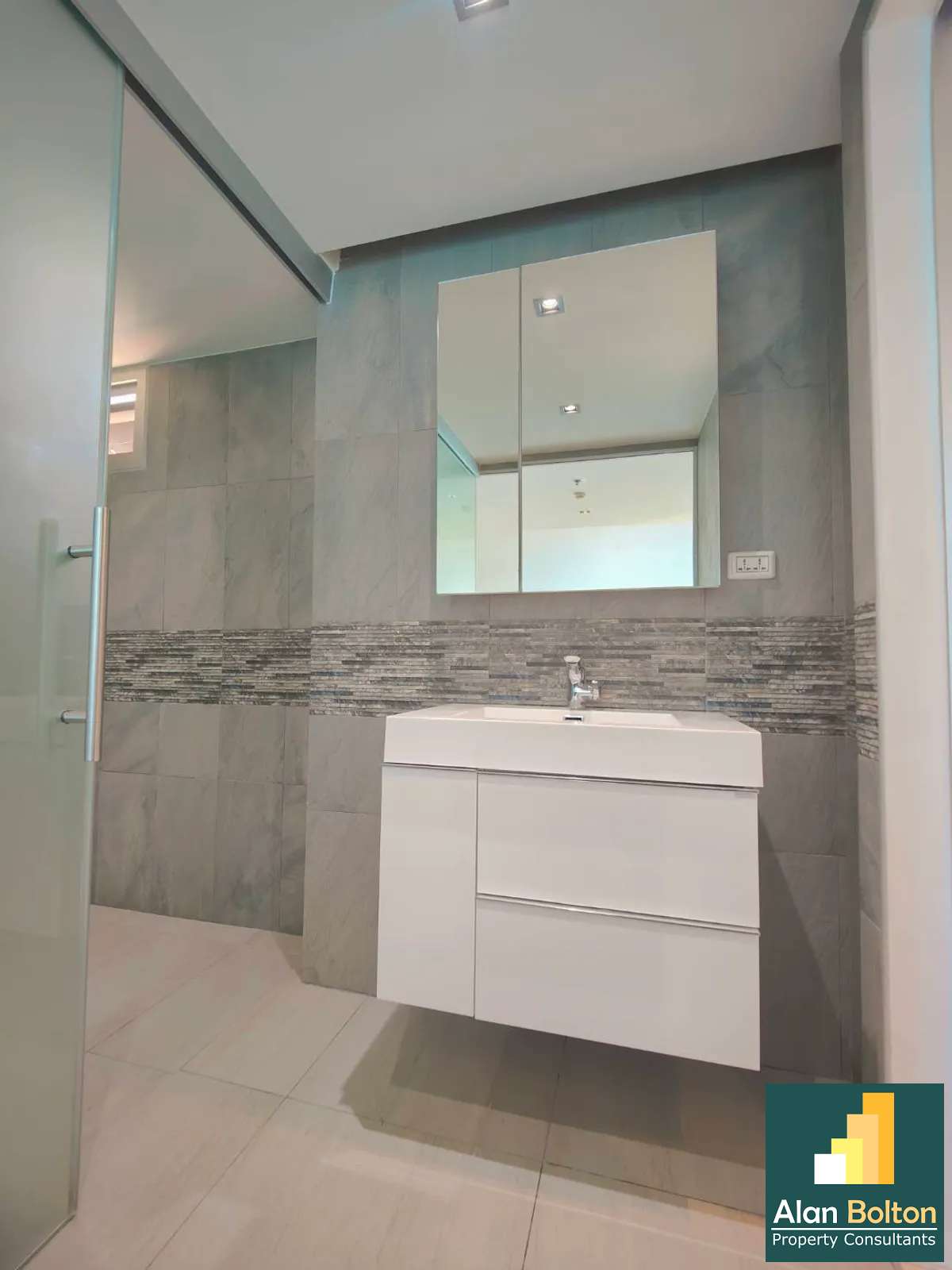 1 Bedroom 1 Bathroom in The Sands Condo photo 5
