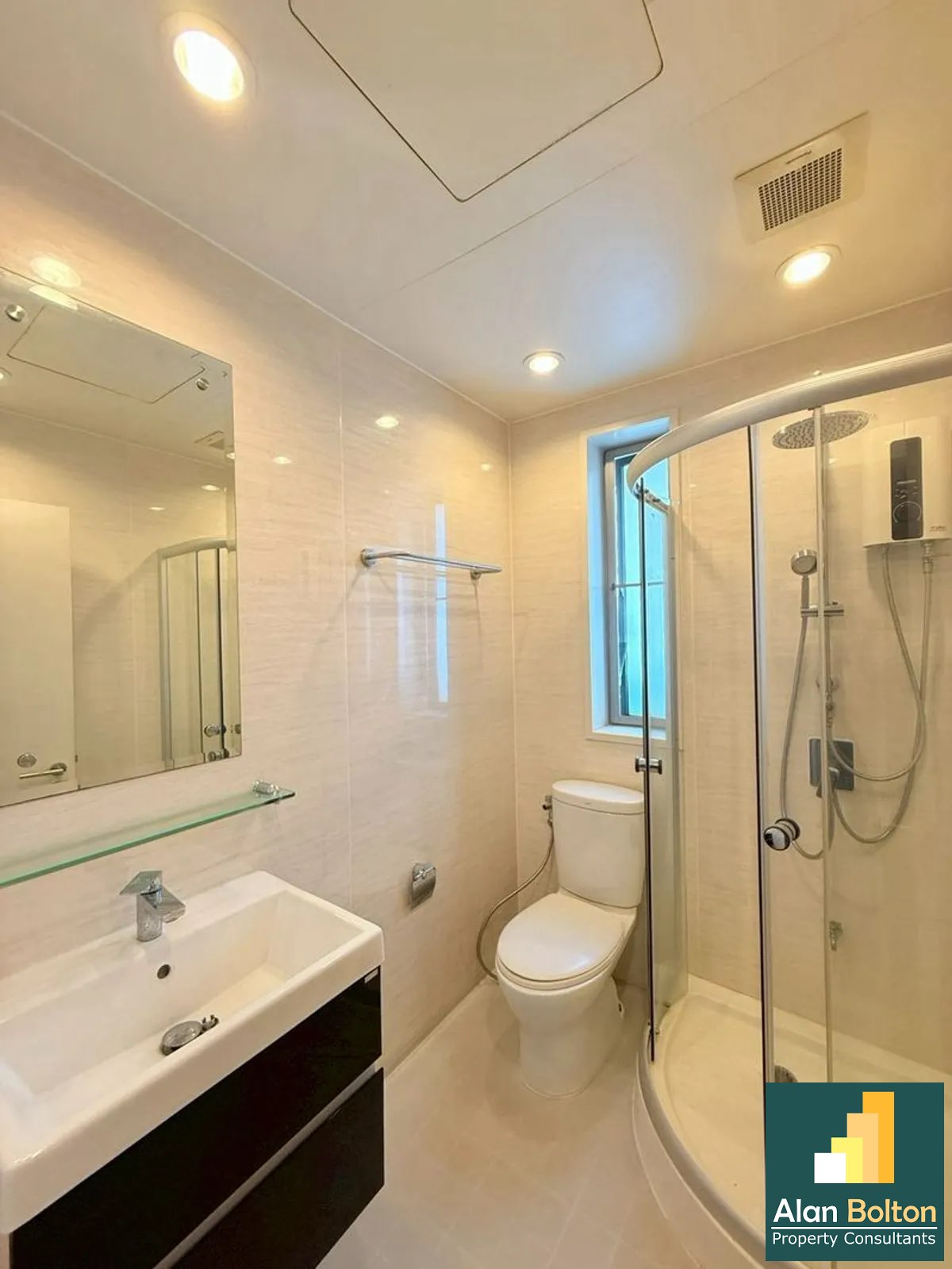 4 Bedroom Pool Villa For Rent photo 4