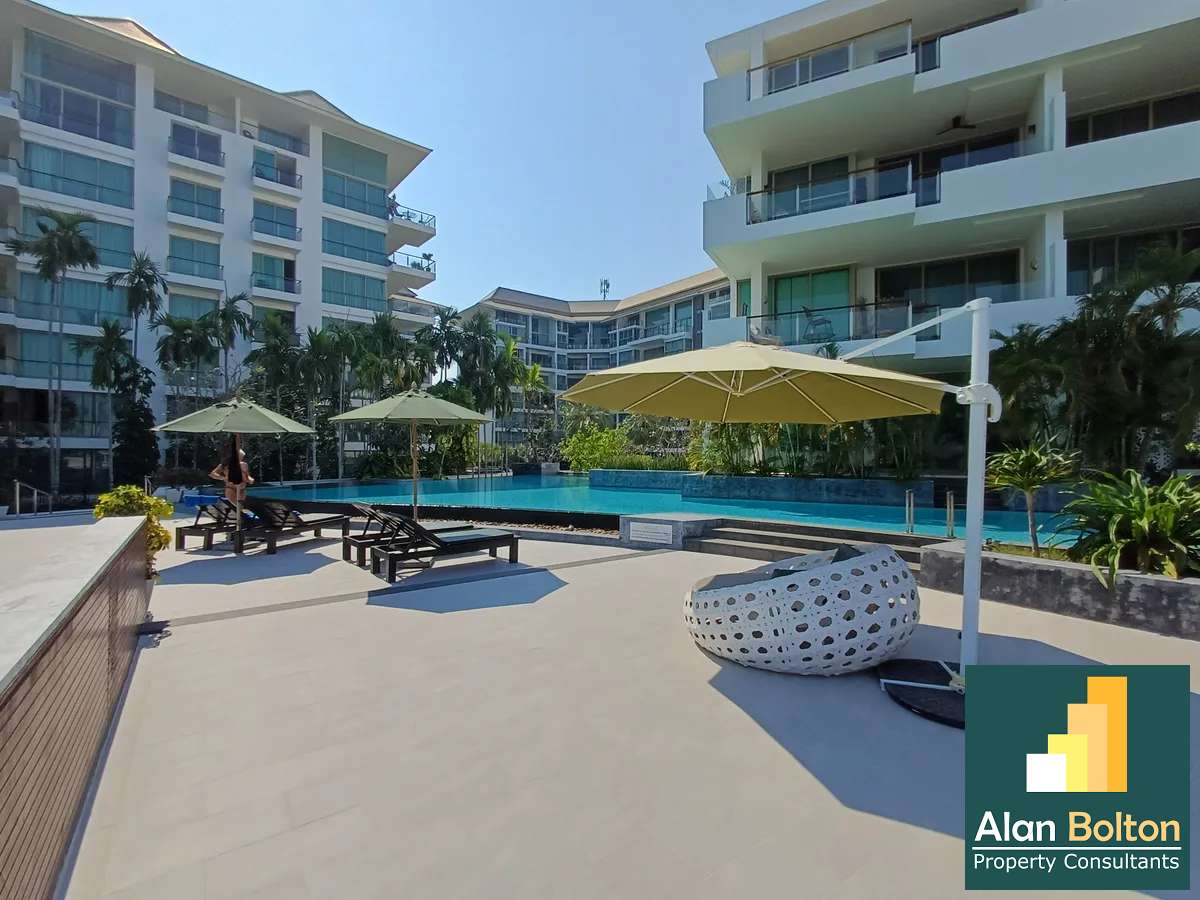 2 Bed 2 Bath in Wong Amat CS4672 photo 12