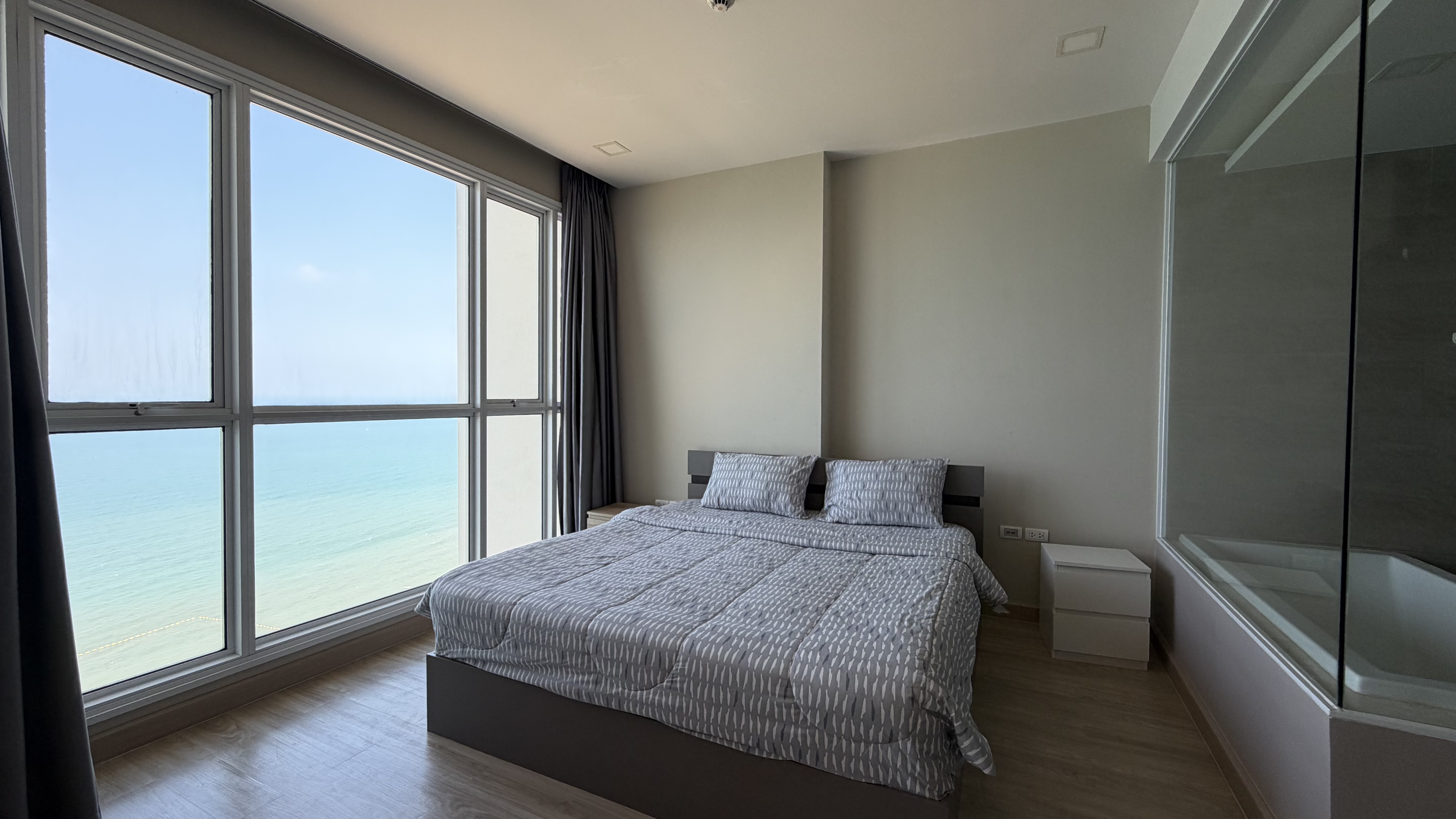 Direct Ocean view condominium, For Rent photo 10