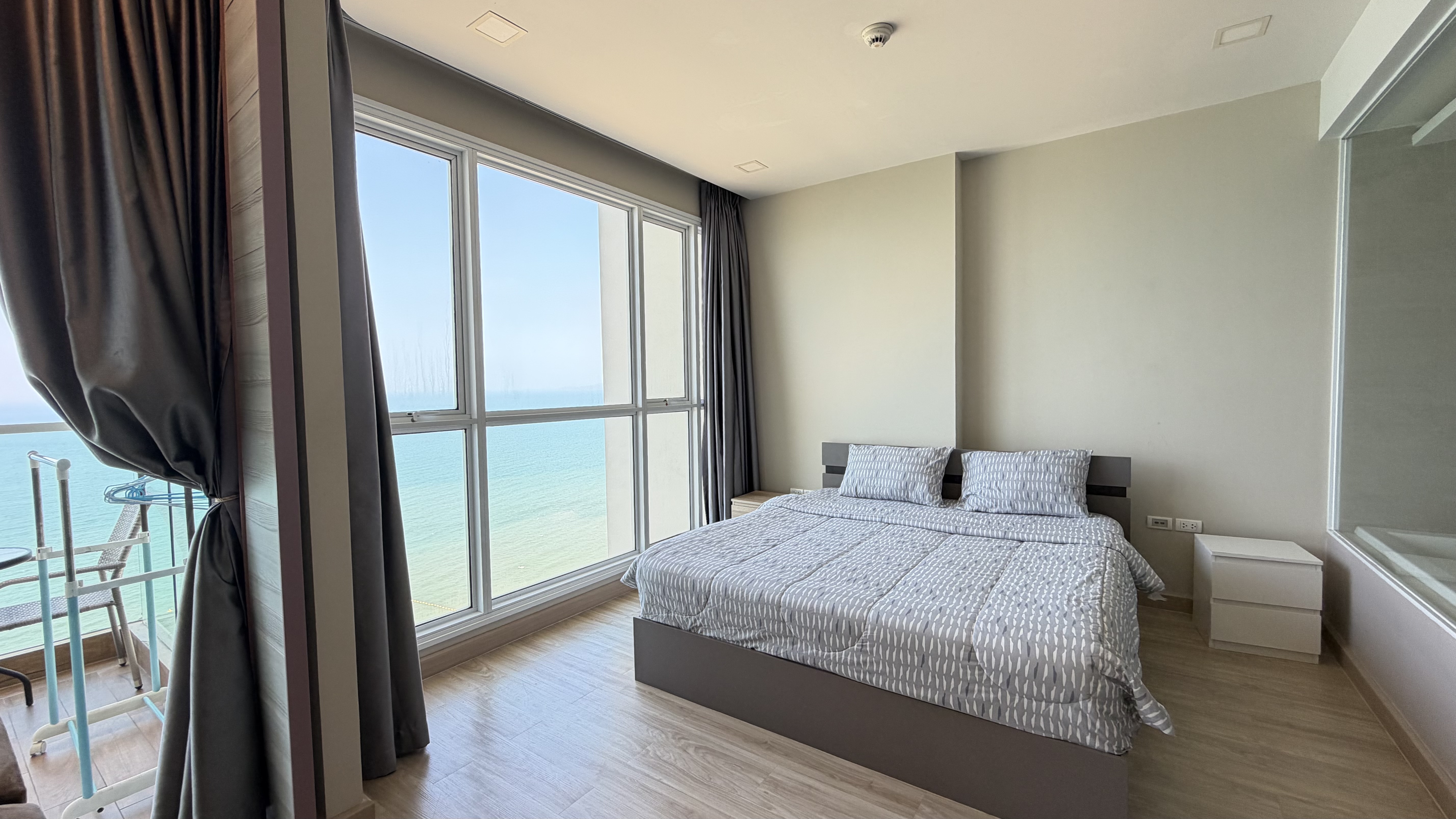 Direct Ocean view condominium, For Rent photo 15