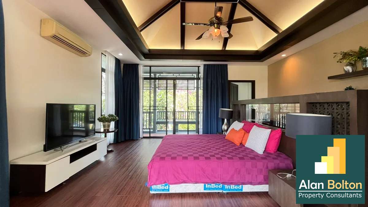 Newly Renovated 4 Bed Pool Villa in East Pattaya - The Village At Horseshoe Point photo 11