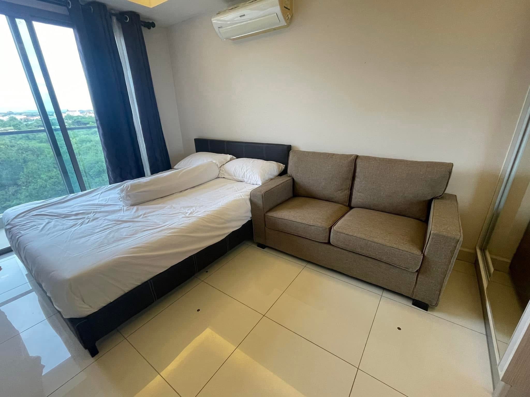 Studio Condo For Rent photo 26