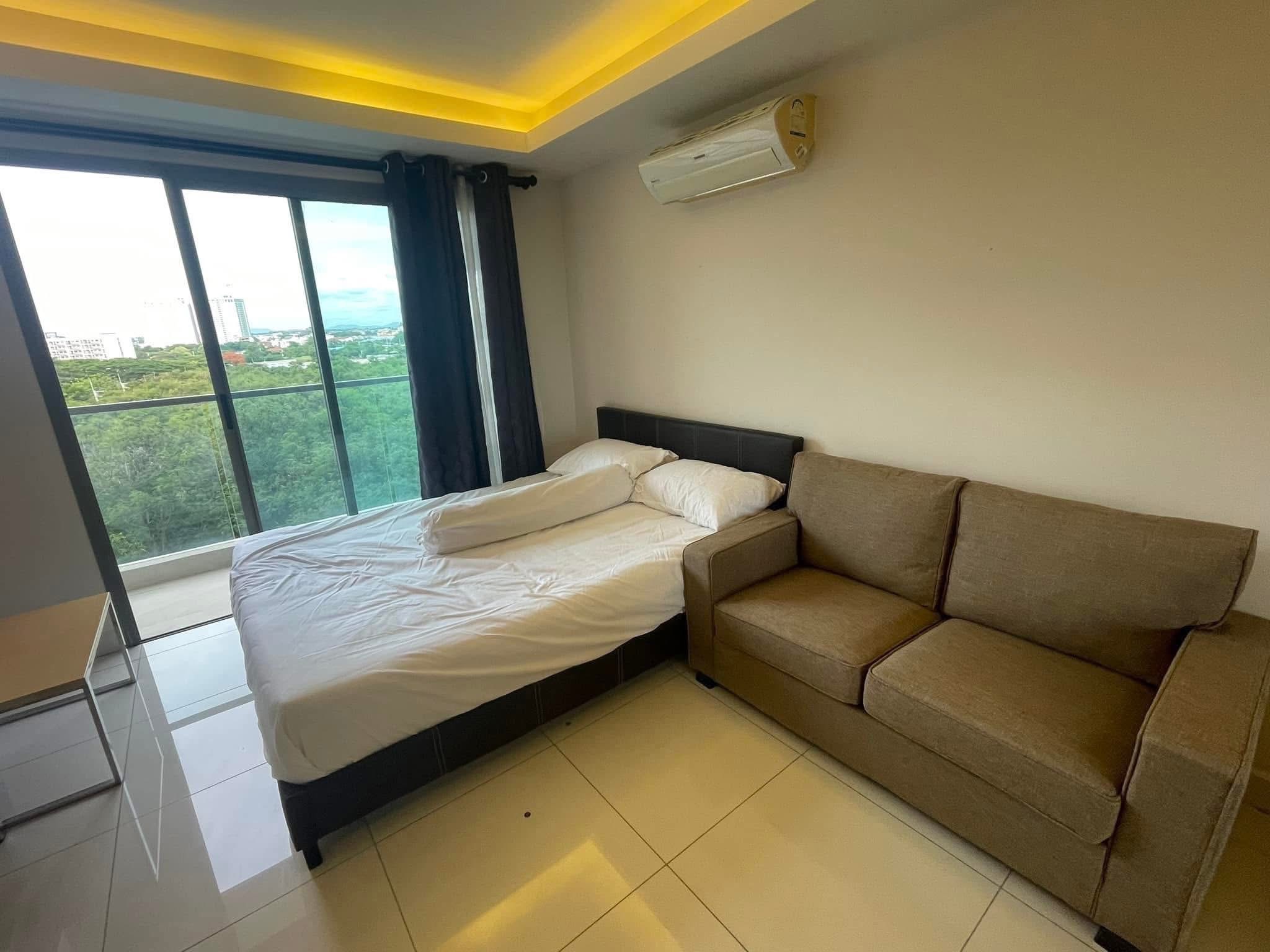 Studio Condo For Rent photo 28