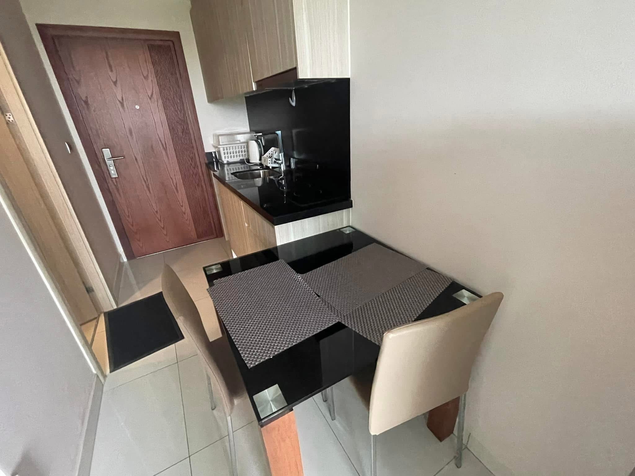 Studio Condo For Rent photo 30