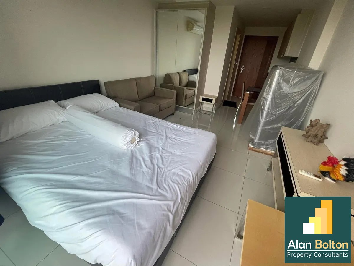 Studio Condo For Rent photo 19