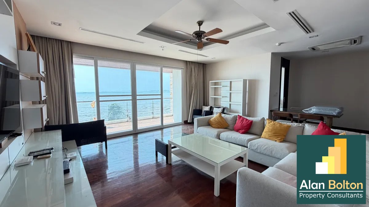 Beachfront Two Bedroom condominium For Rent in Naklua photo 5