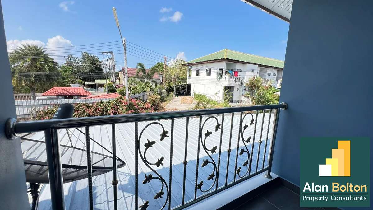Townhouse for rent 2 Bedrooms 2 Bathrooms in East Pattaya photo 12