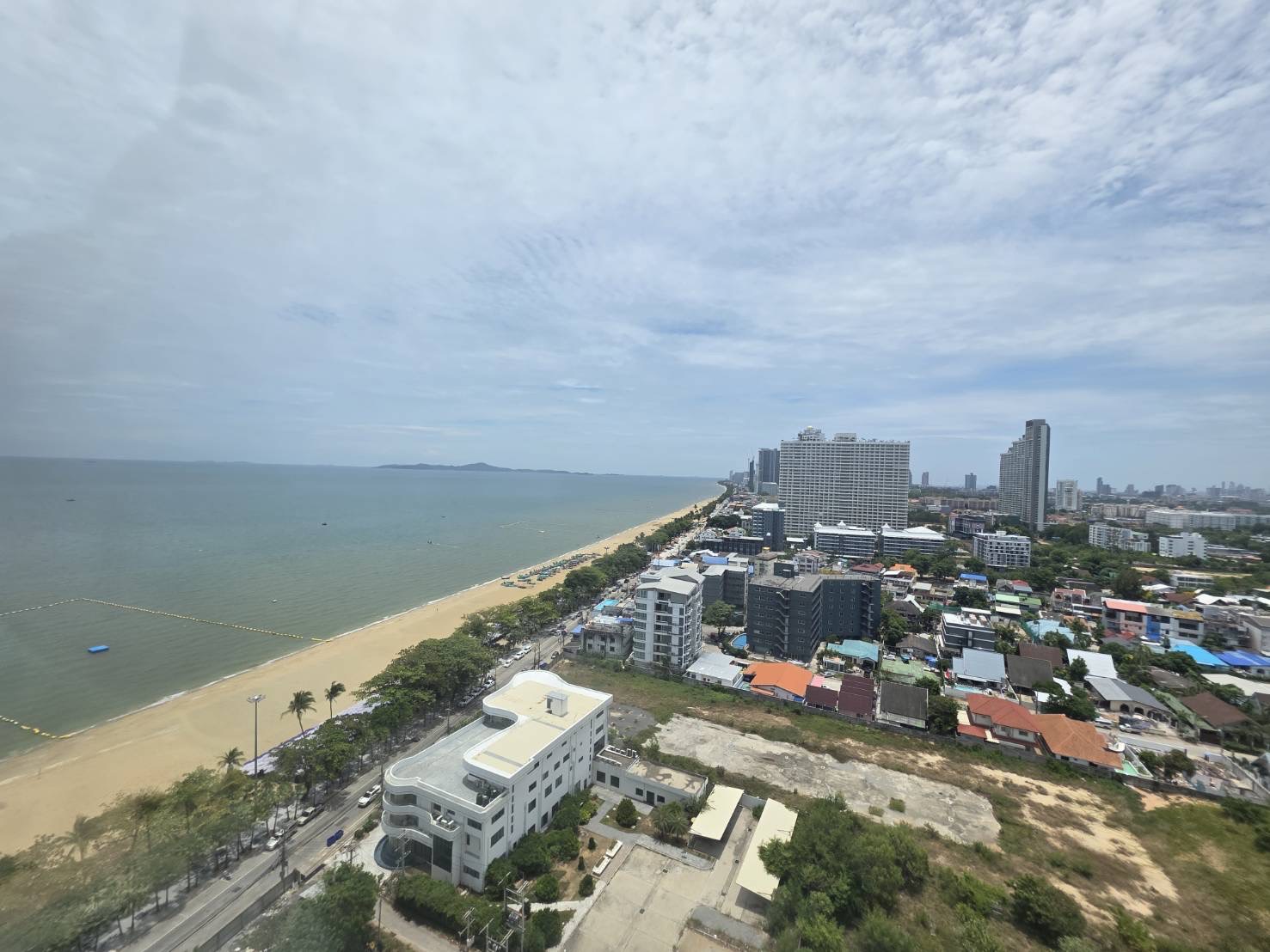 Breathtaking Sea View! 2-Bedroom Condo for Rent in Jomtien photo 18