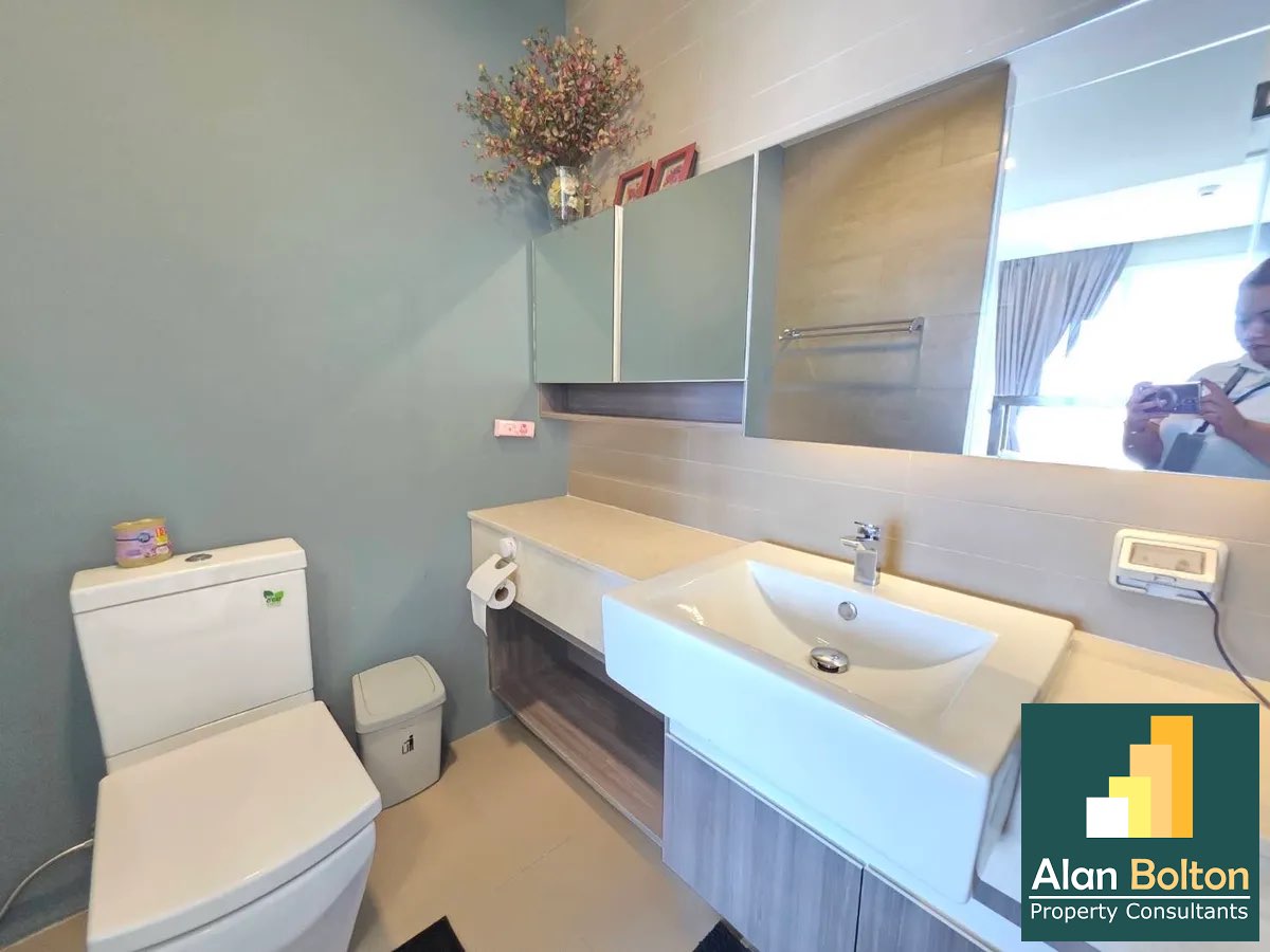 Breathtaking Sea View! 2-Bedroom Condo for Rent in Jomtien photo 3