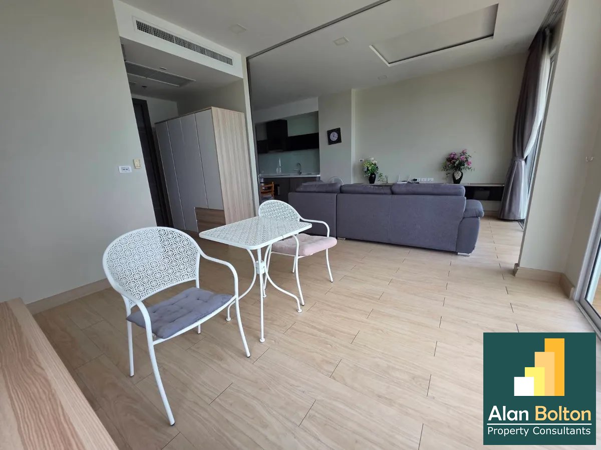 Breathtaking Sea View! 2-Bedroom Condo for Rent in Jomtien photo 10